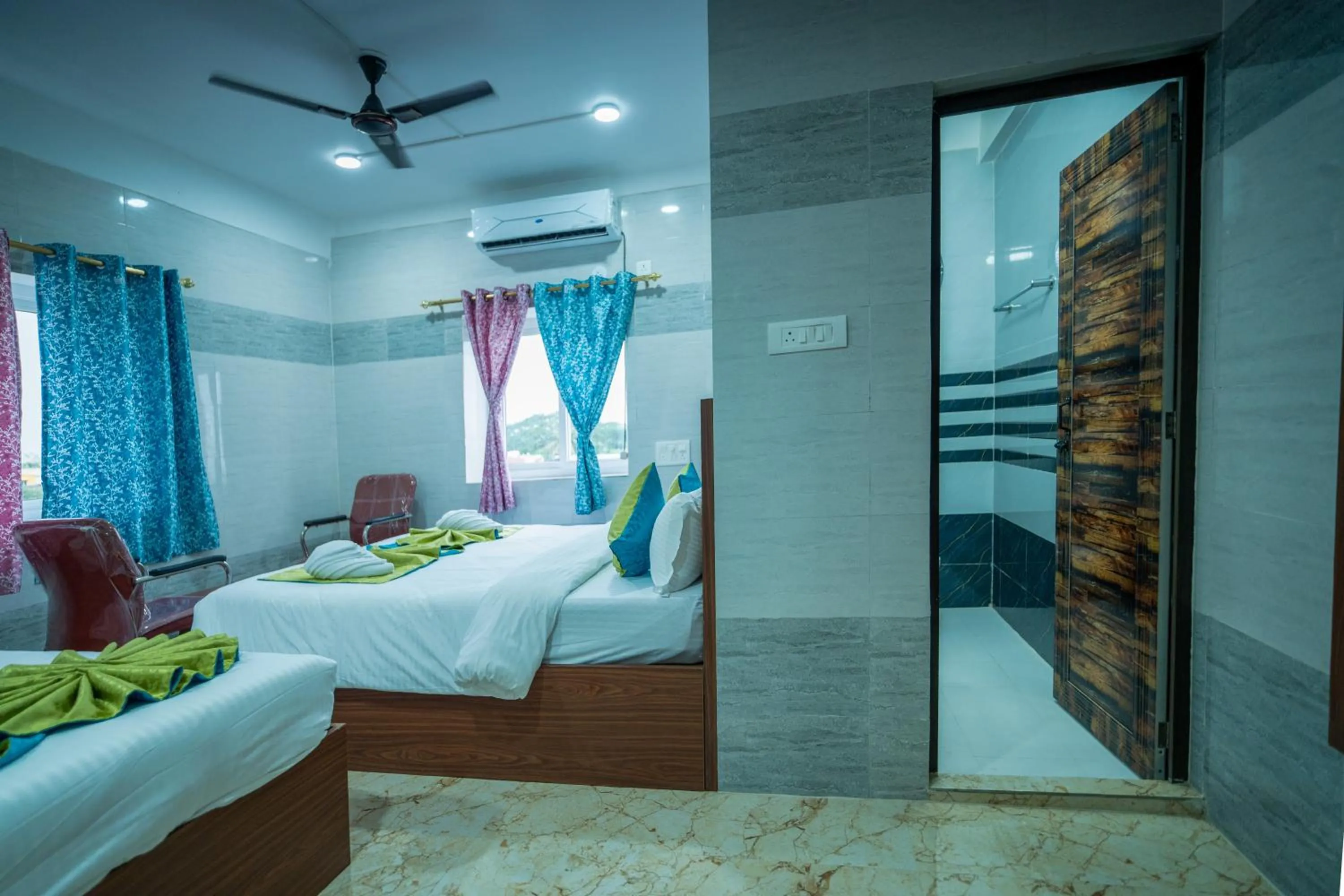 Bedroom, Bed in Hotel Mirka Plaza