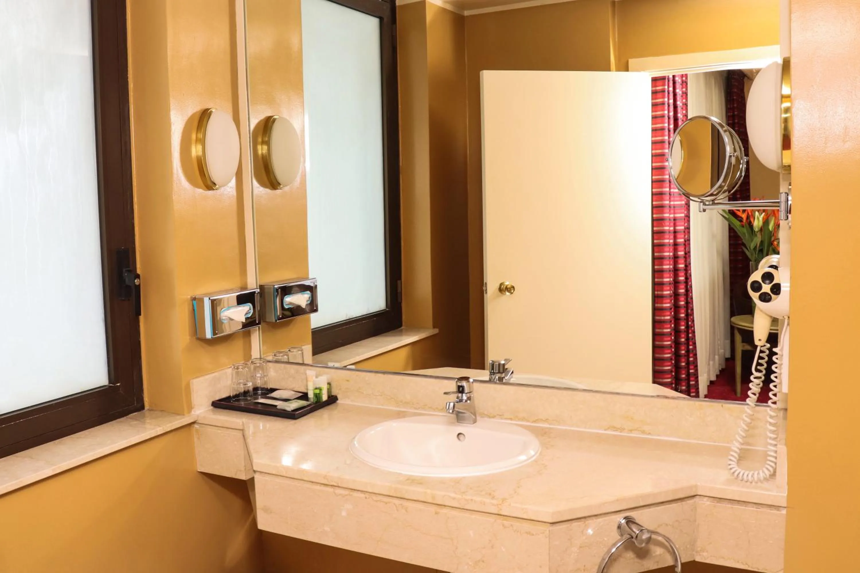 Bathroom in Hotel Memling