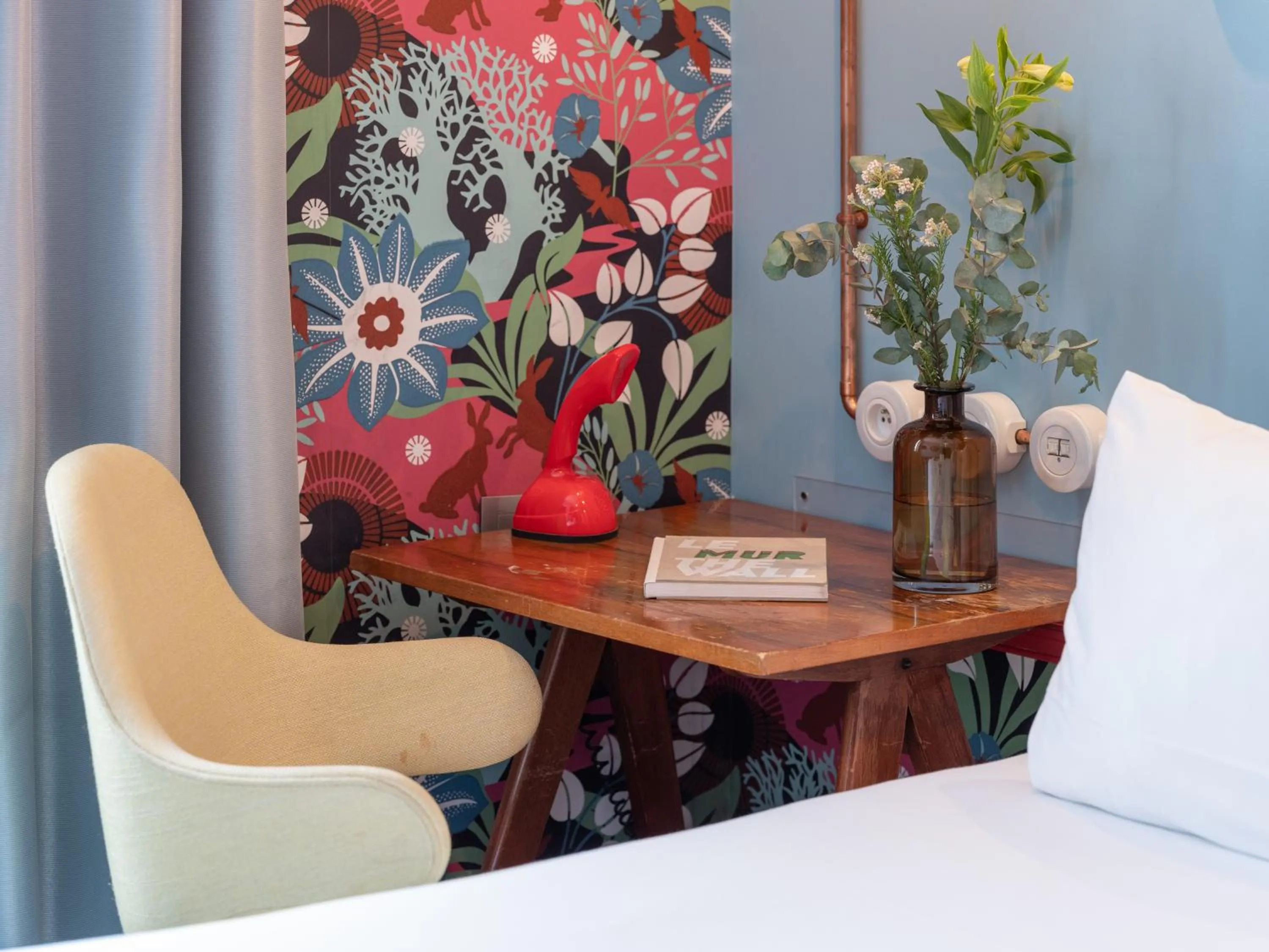 Bedroom, Bed in Hôtel Exquis