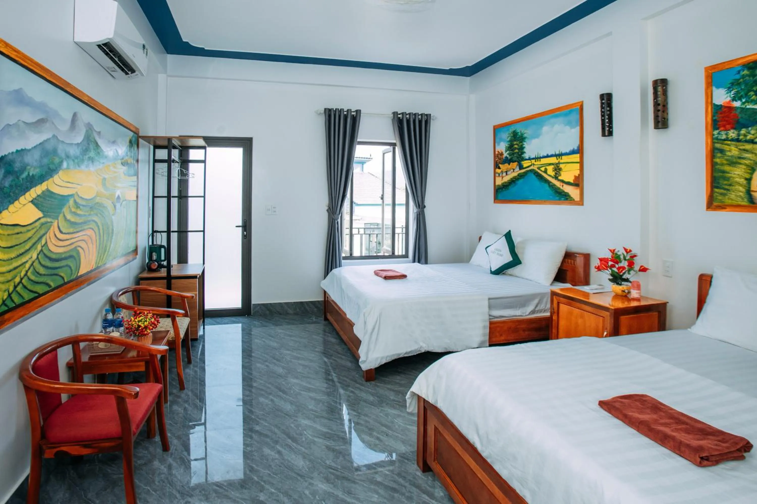 Bed in Green Riverside Cosy Home