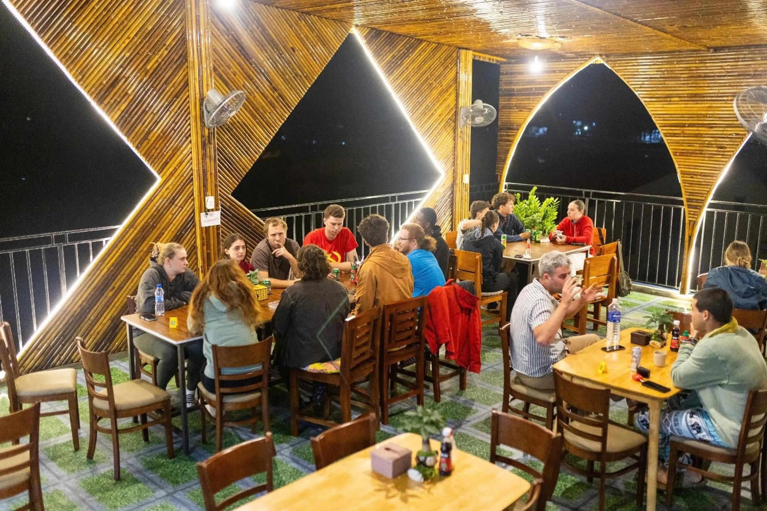 Restaurant/places to eat in Green Riverside Cosy Home