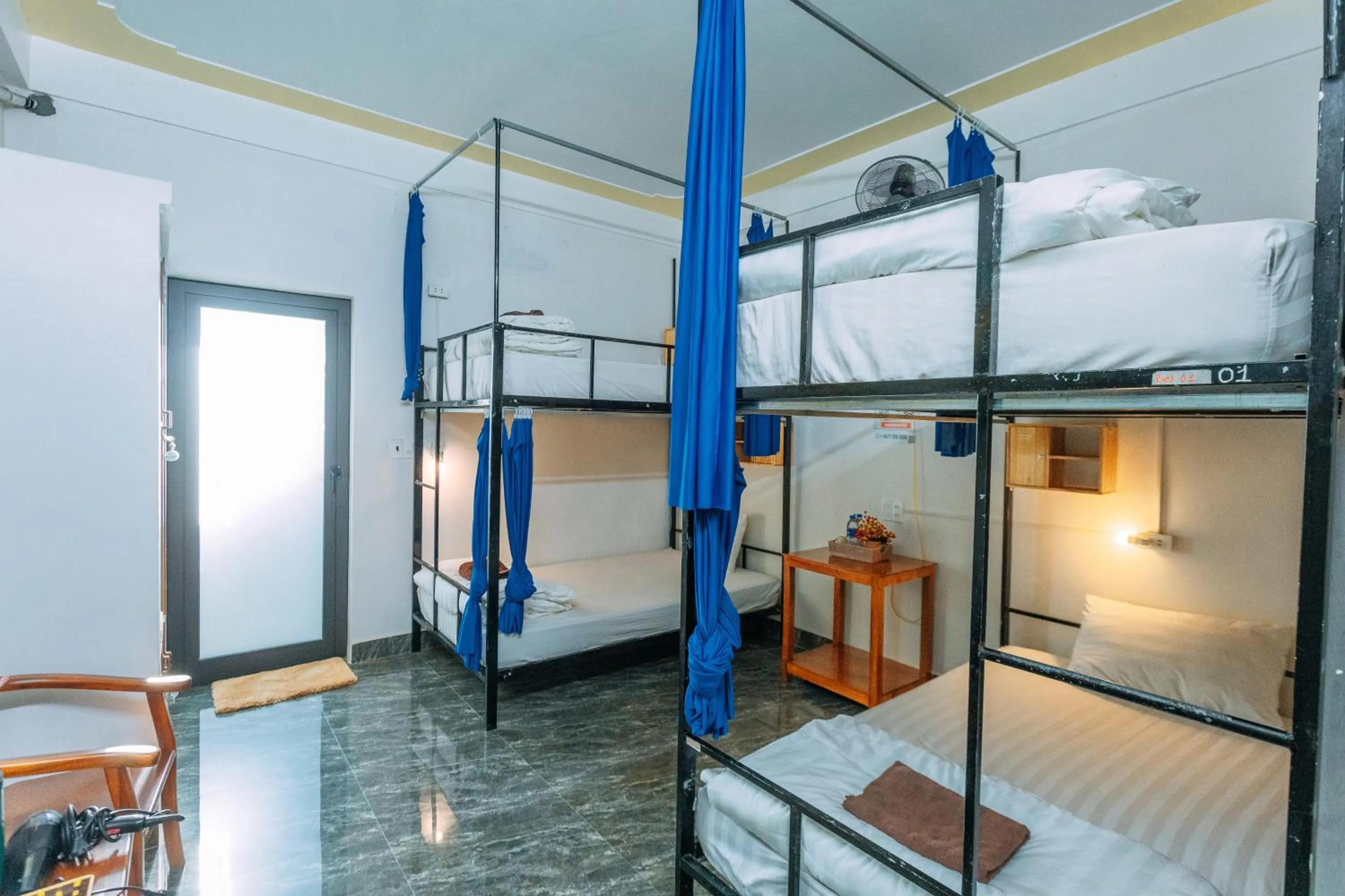 Bed in Green Riverside Cosy Home