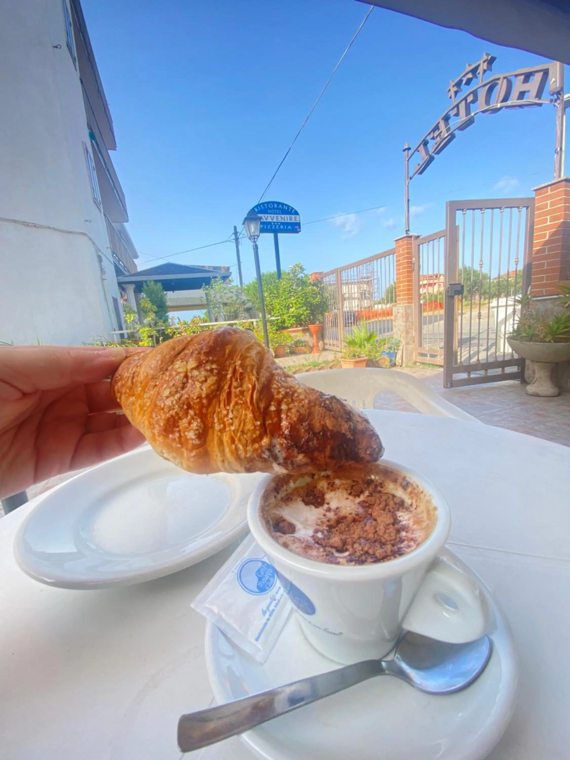 Hotel Ristorante L'Avvenire