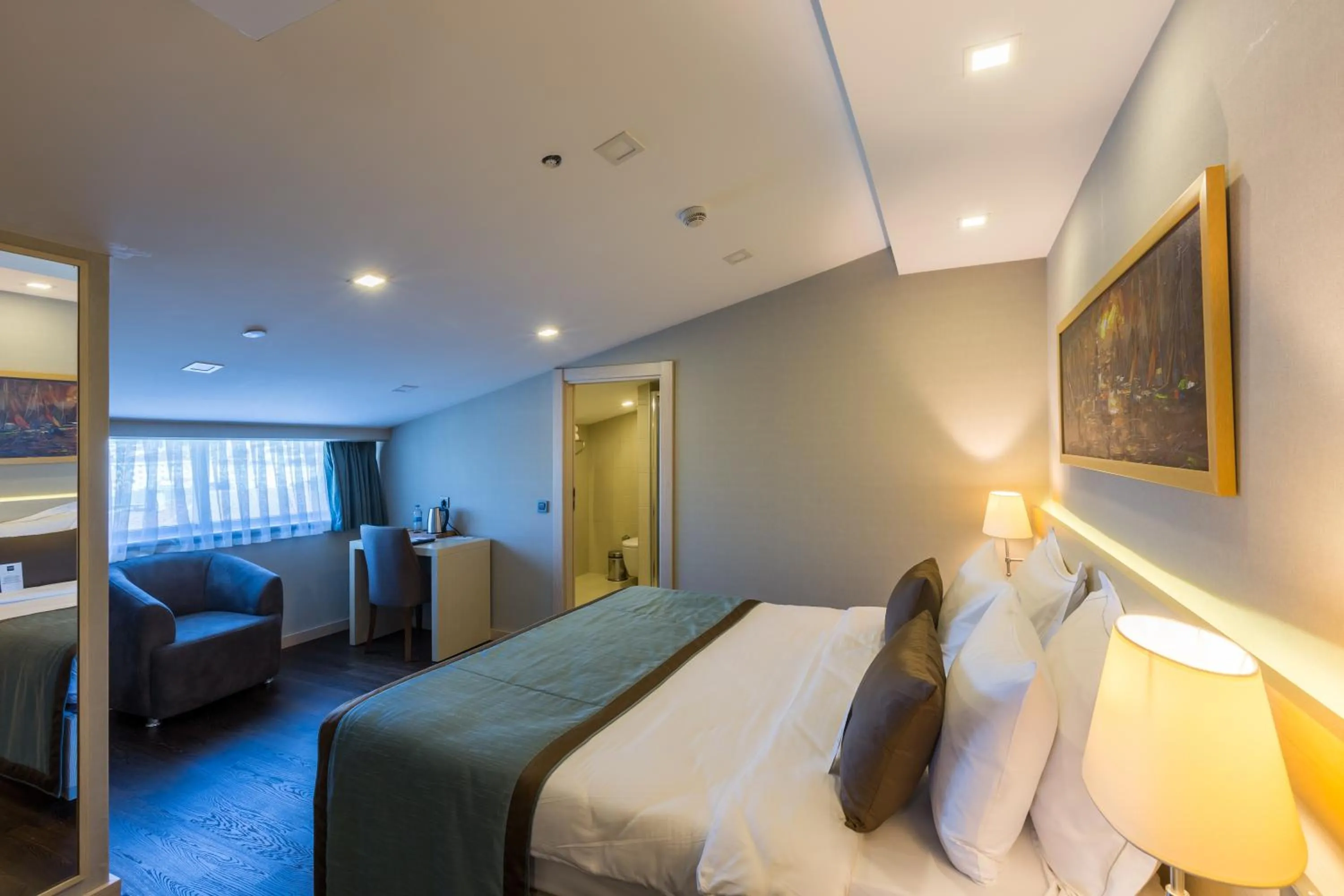 Decorative detail, Bed in Molton Monapart Mecidiyekoy