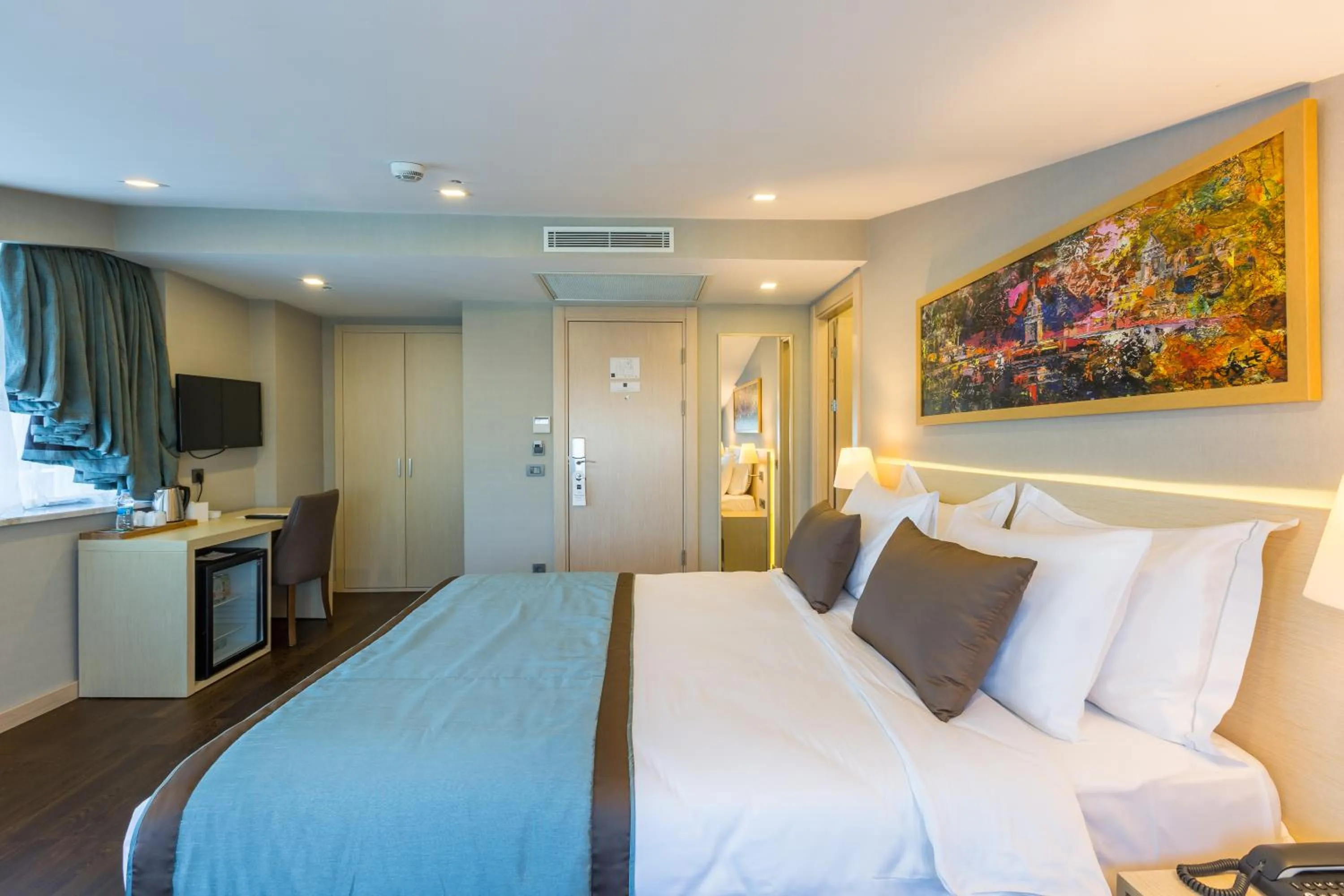 Decorative detail, Bed in Molton Monapart Mecidiyekoy