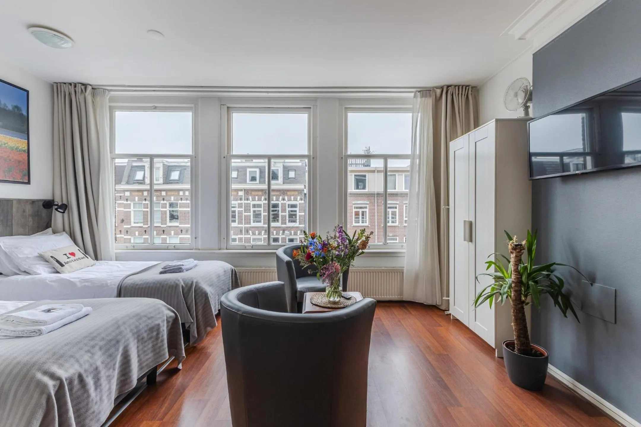 Bedroom in Albert Cuyp Studio