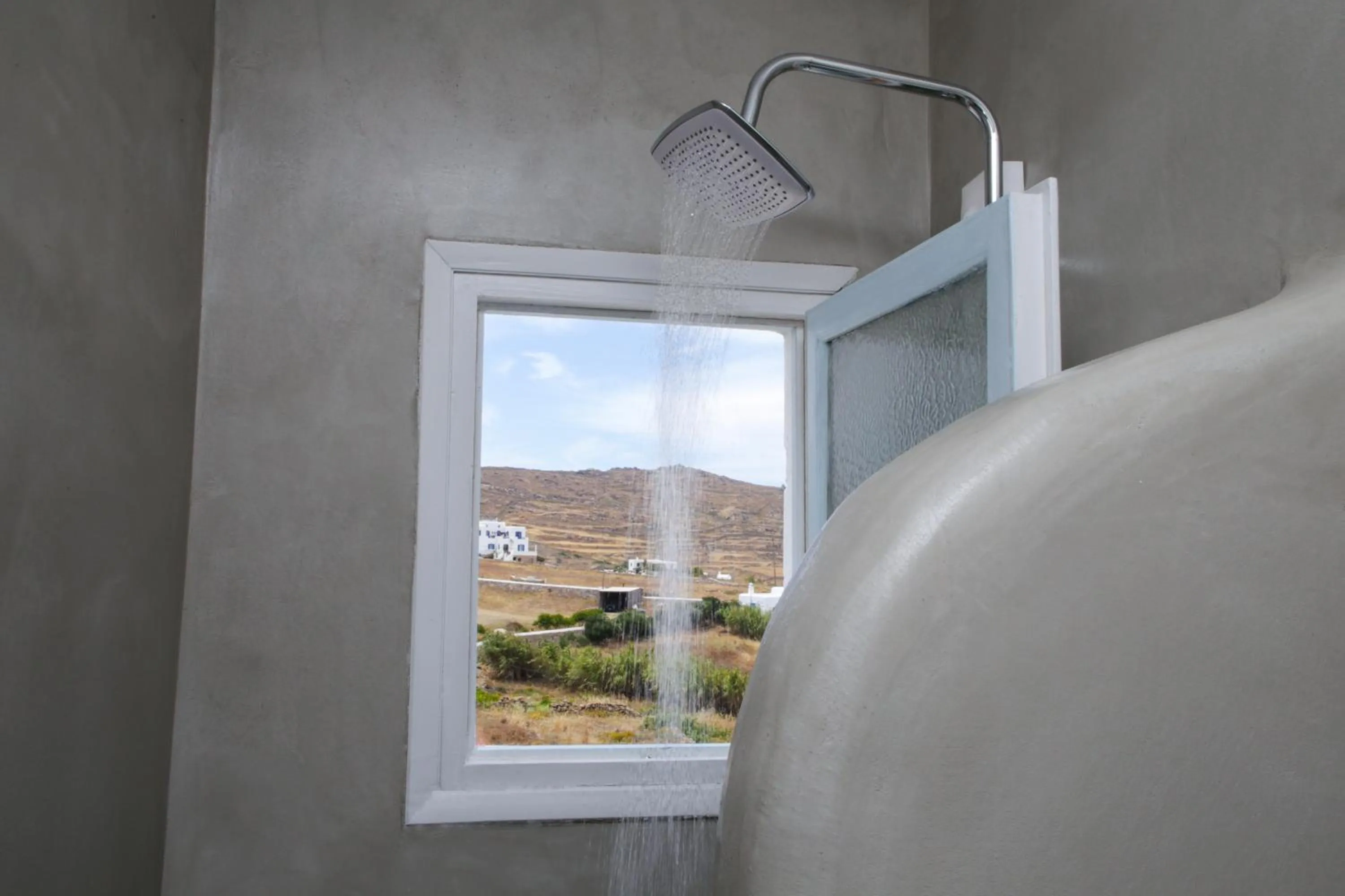 Shower in Anamar Blu