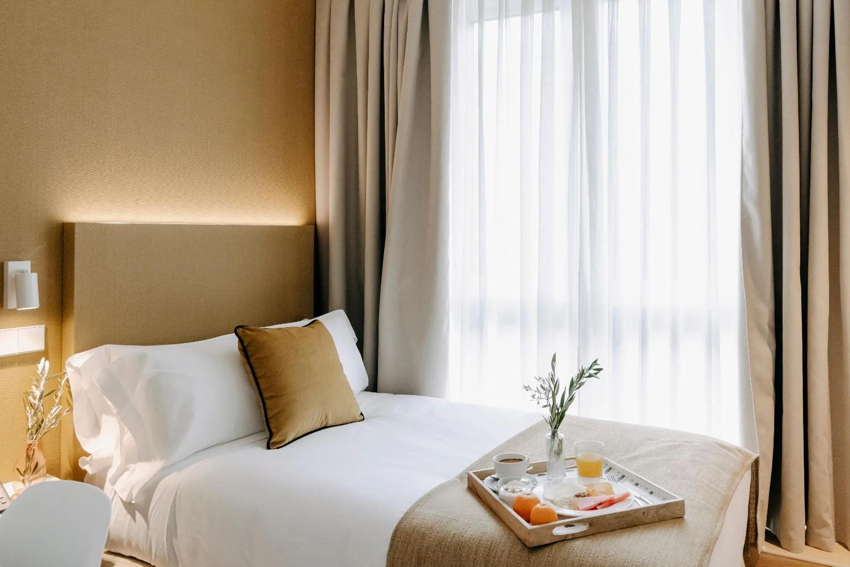 Photo of the whole room, Bed in Hotel Pax Atocha