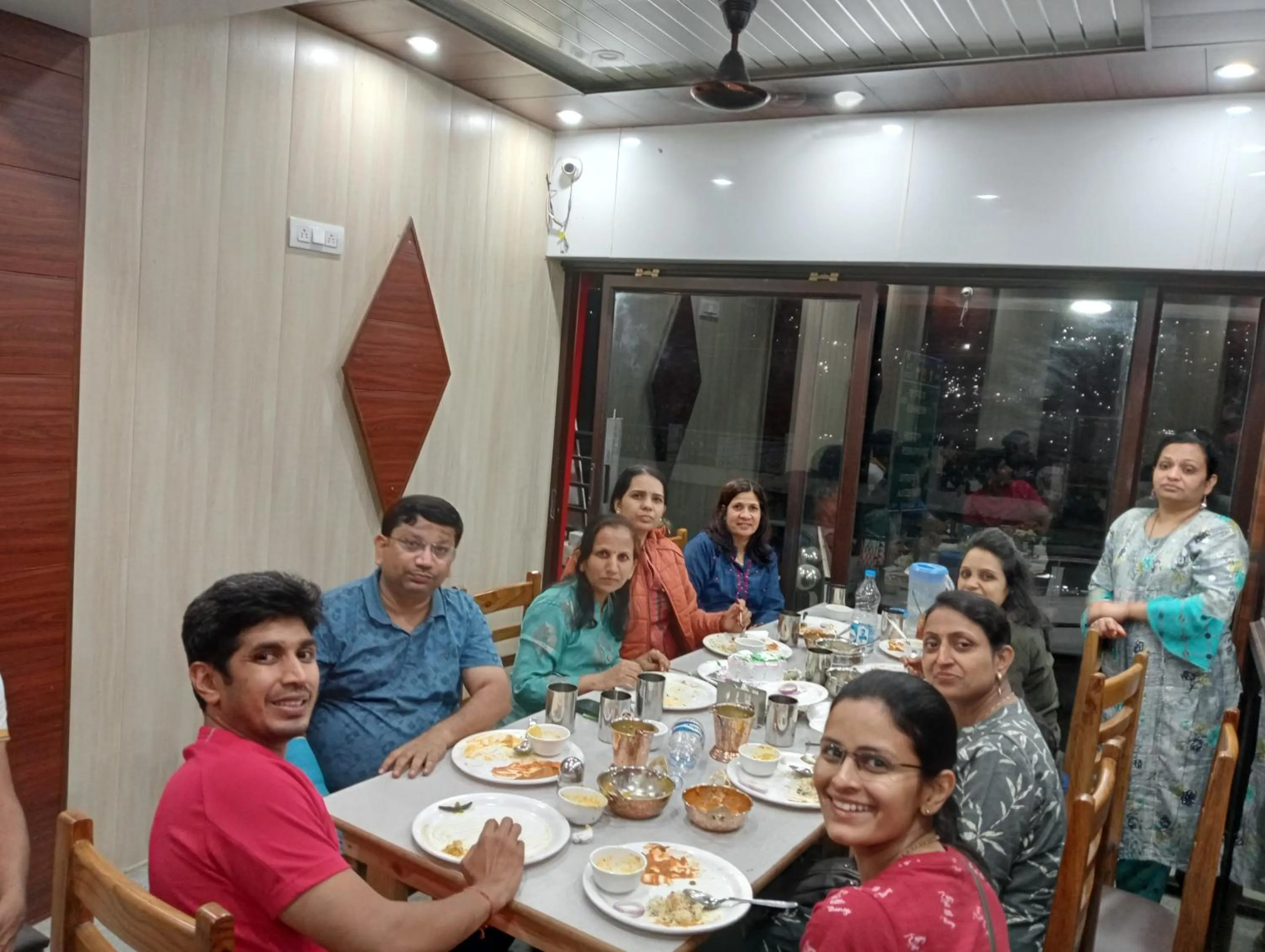 Restaurant/places to eat in The Mrityunjaya Palace 3 Star hotel in Guptakashi