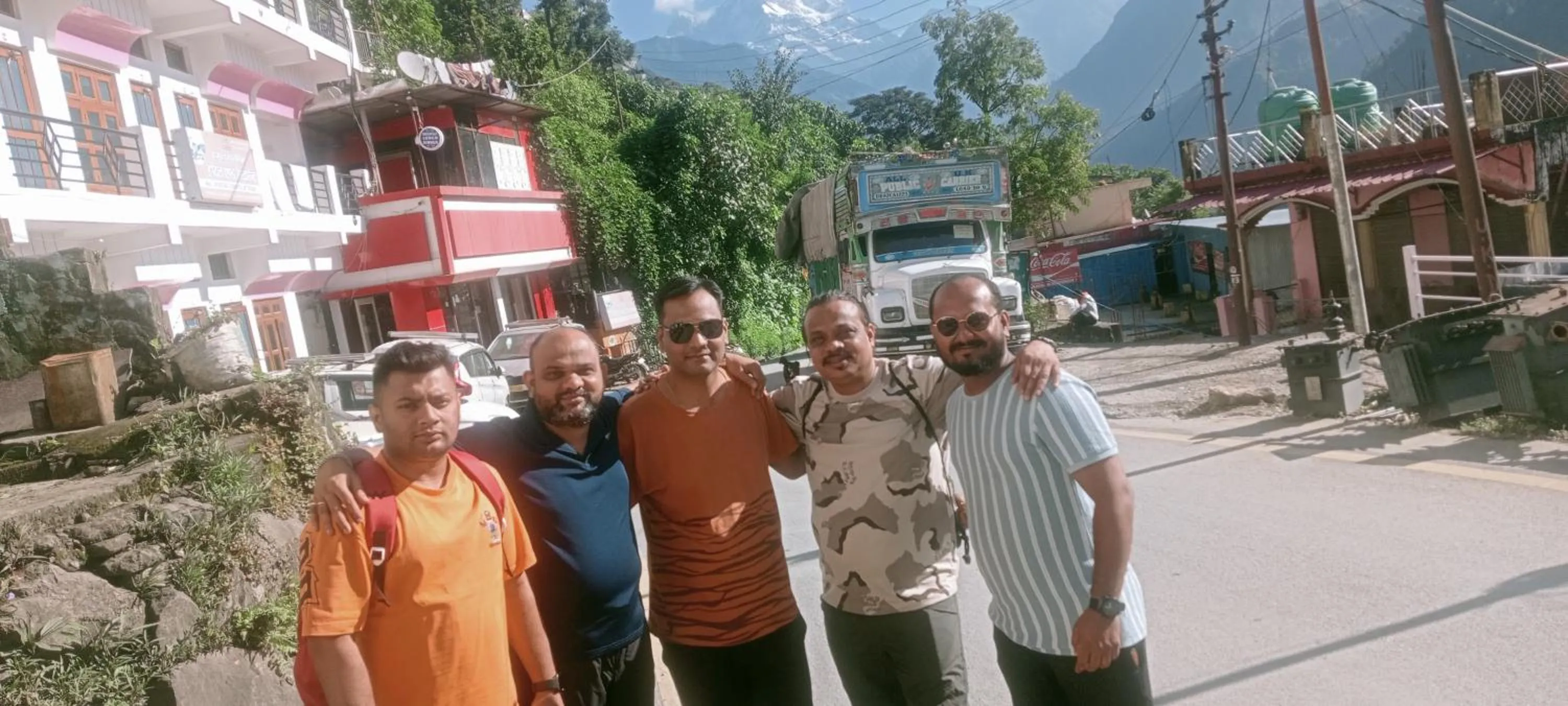 The Mrityunjaya Palace 3 Star hotel in Guptakashi