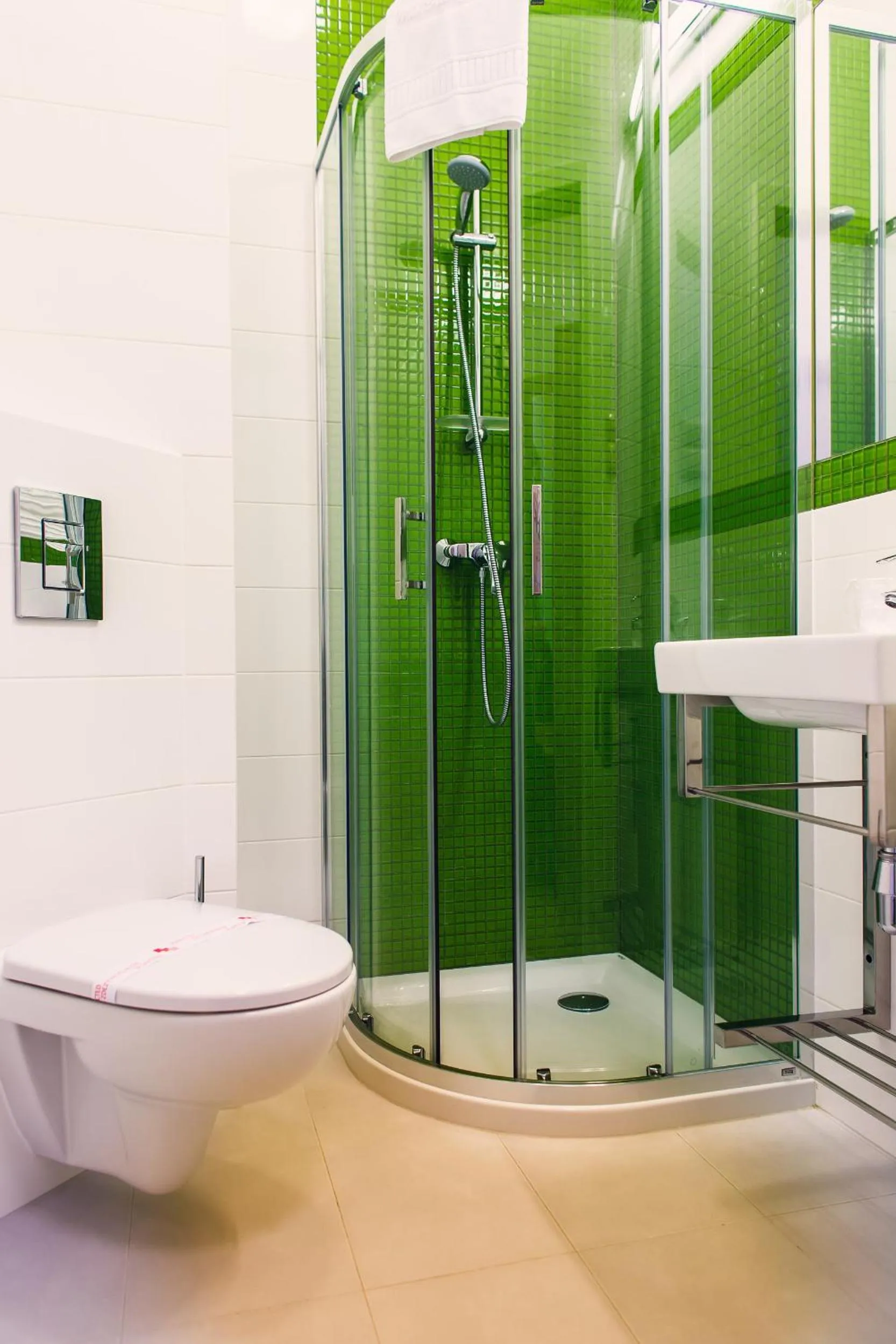 Bathroom in Hotel Willa Odkrywców