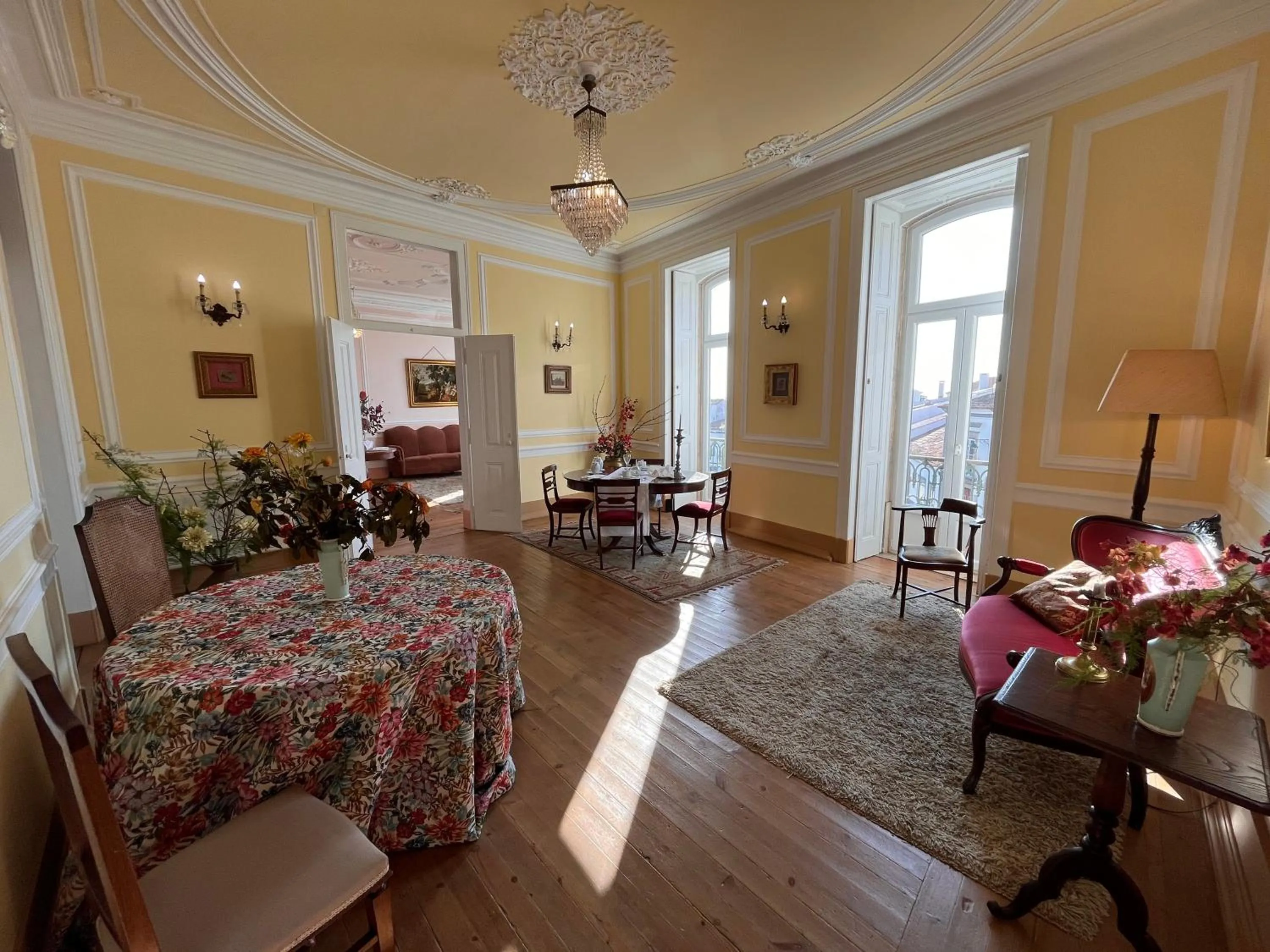 Living room, Bed in Palacete da Real Companhia do Cacau - Royal Cocoa Palace