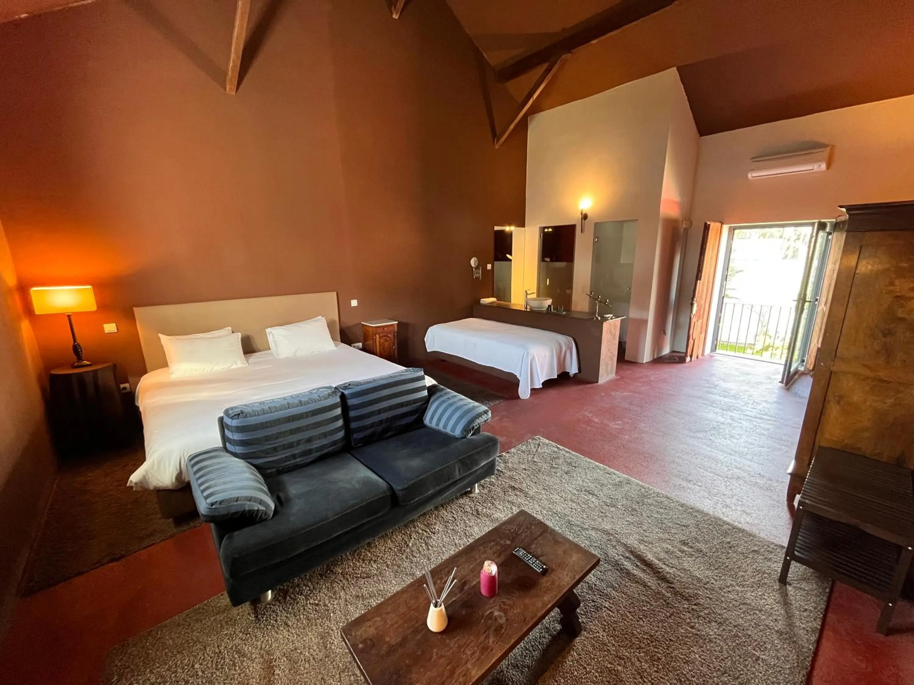 Decorative detail, Bed in Palacete da Real Companhia do Cacau - Royal Cocoa Palace