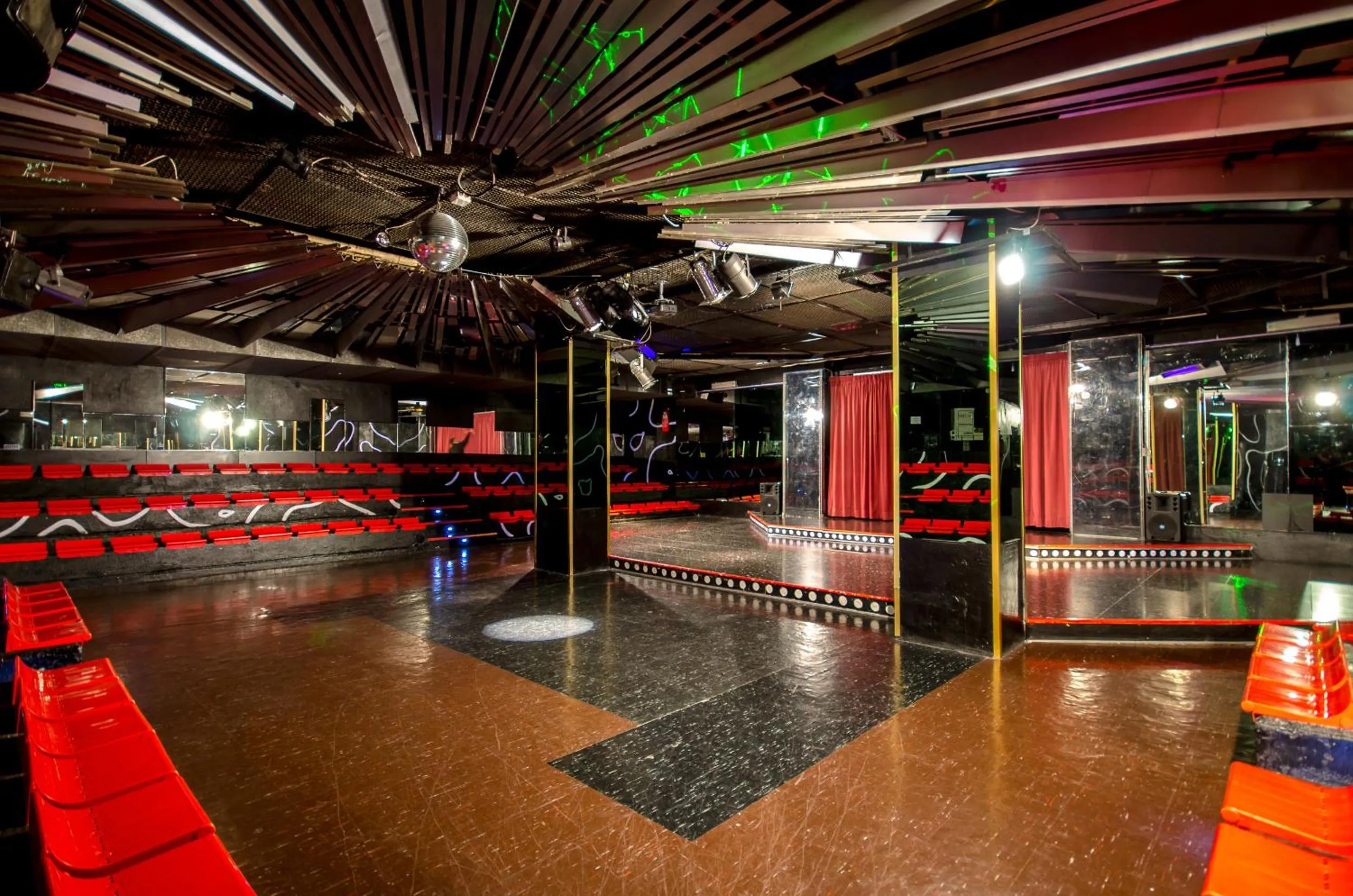 Nightclub / DJ in Hotel Residence Club Primula