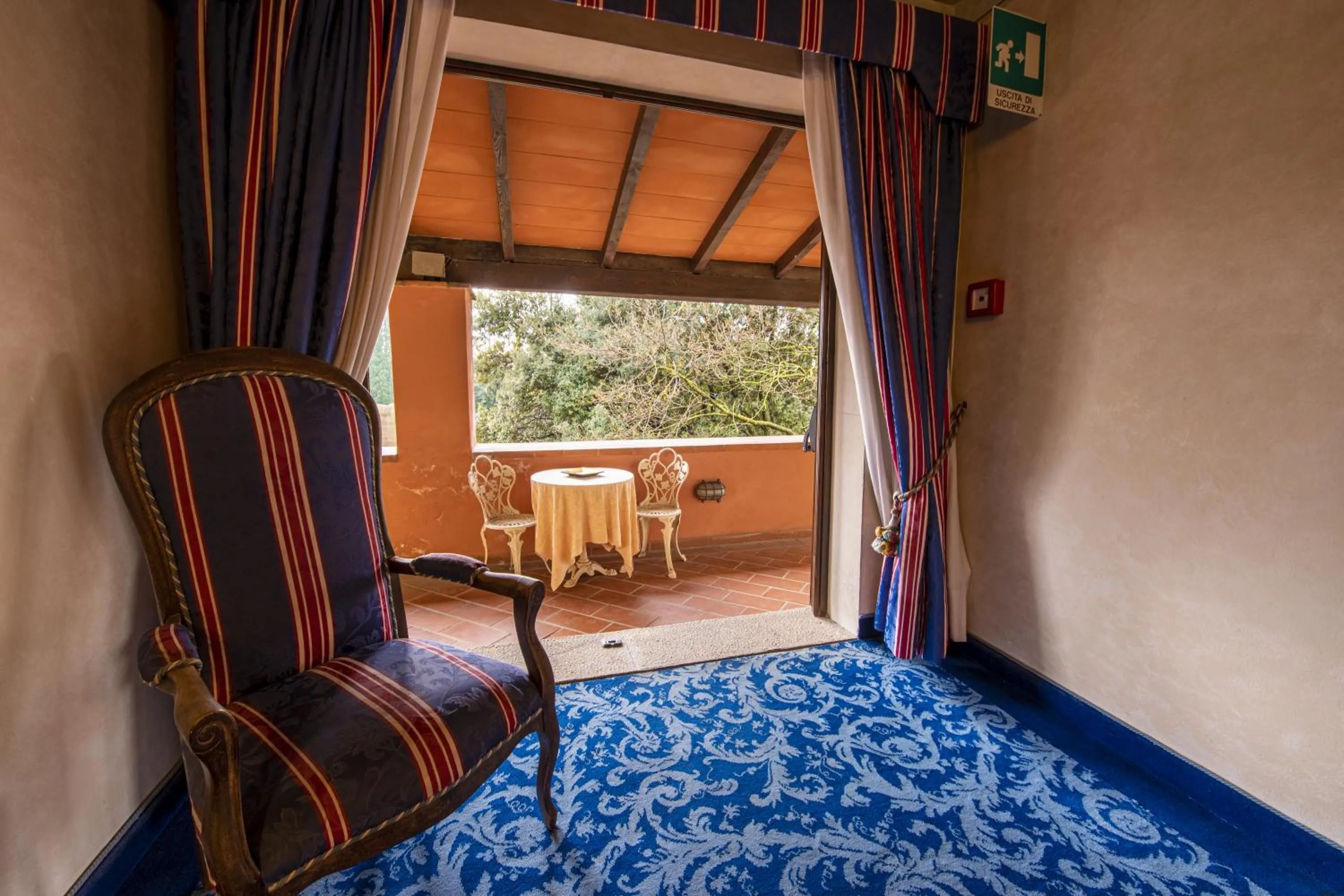 Bed in Hotel Boccaccio