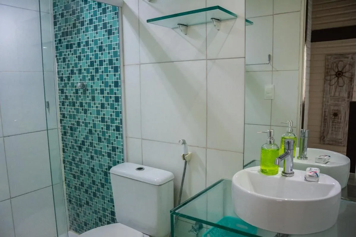 Casa com Piscina a 40 metros do Mar by La Playa