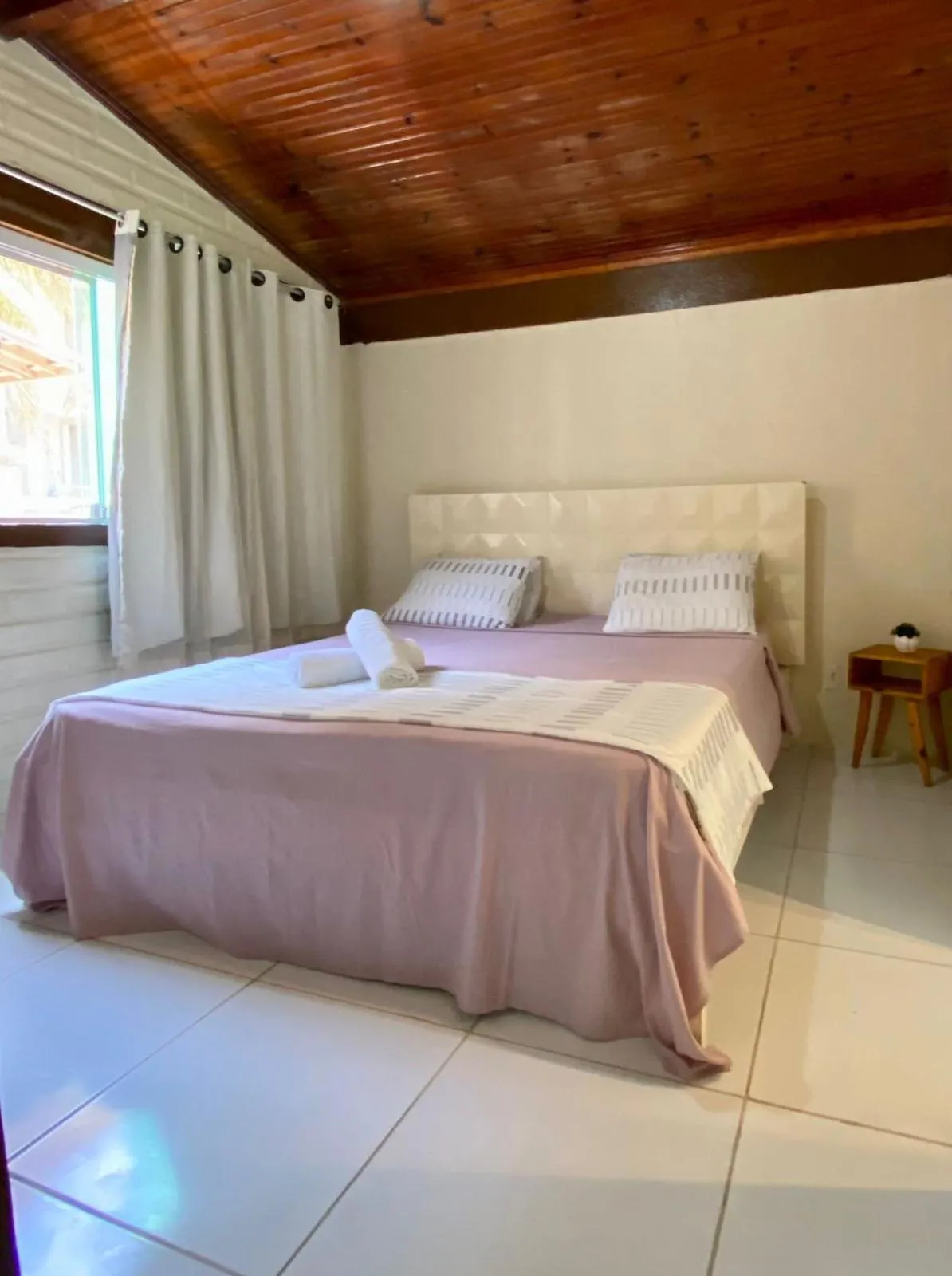 Bed in Casa com Piscina a 40 metros do Mar by La Playa