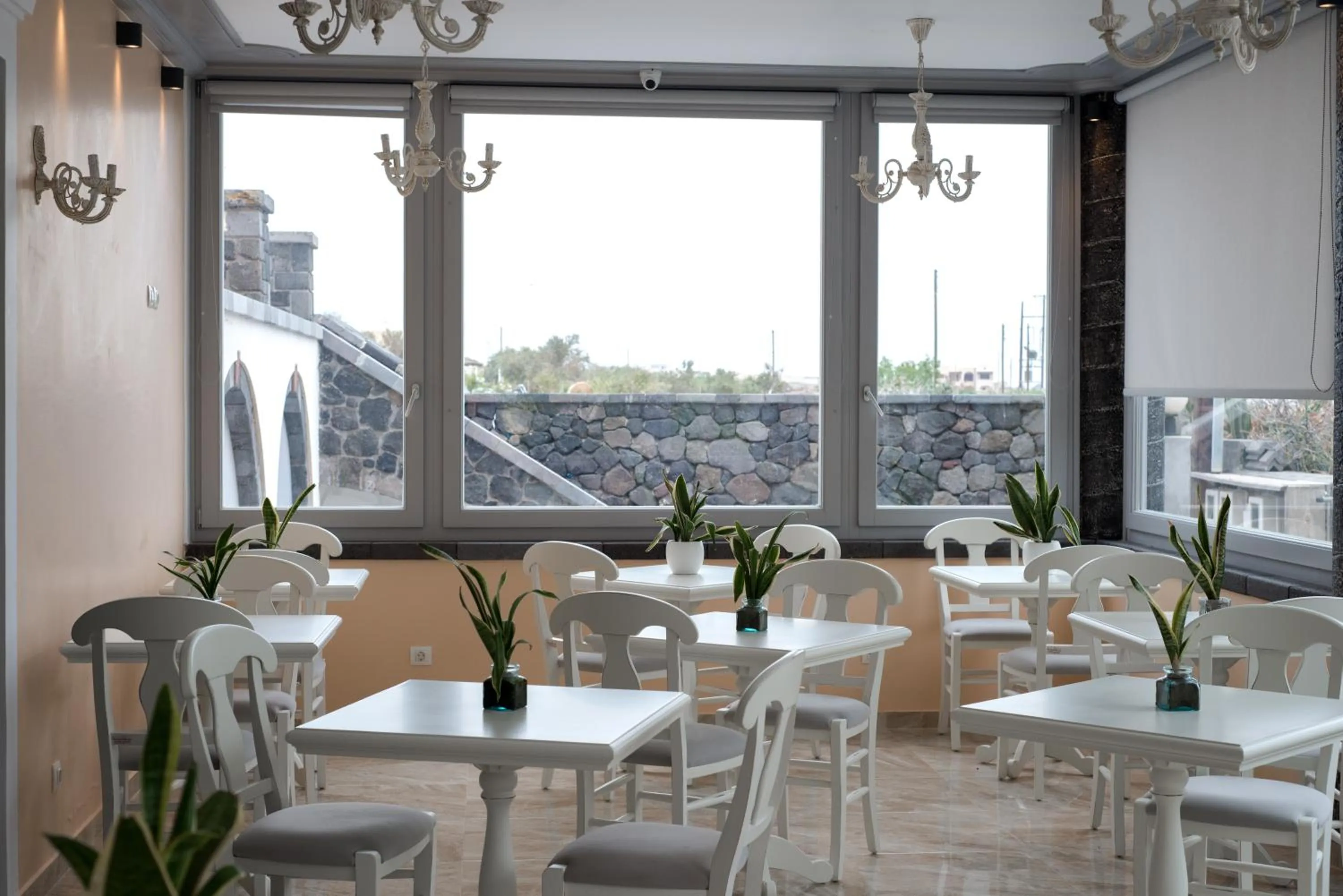 Communal kitchen in Castro Hotel