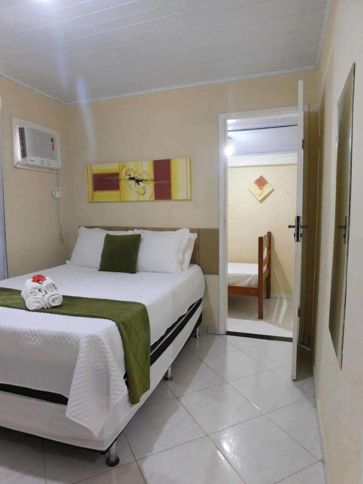 Photo of the whole room, Bed in Pousada Luzes de Geribá