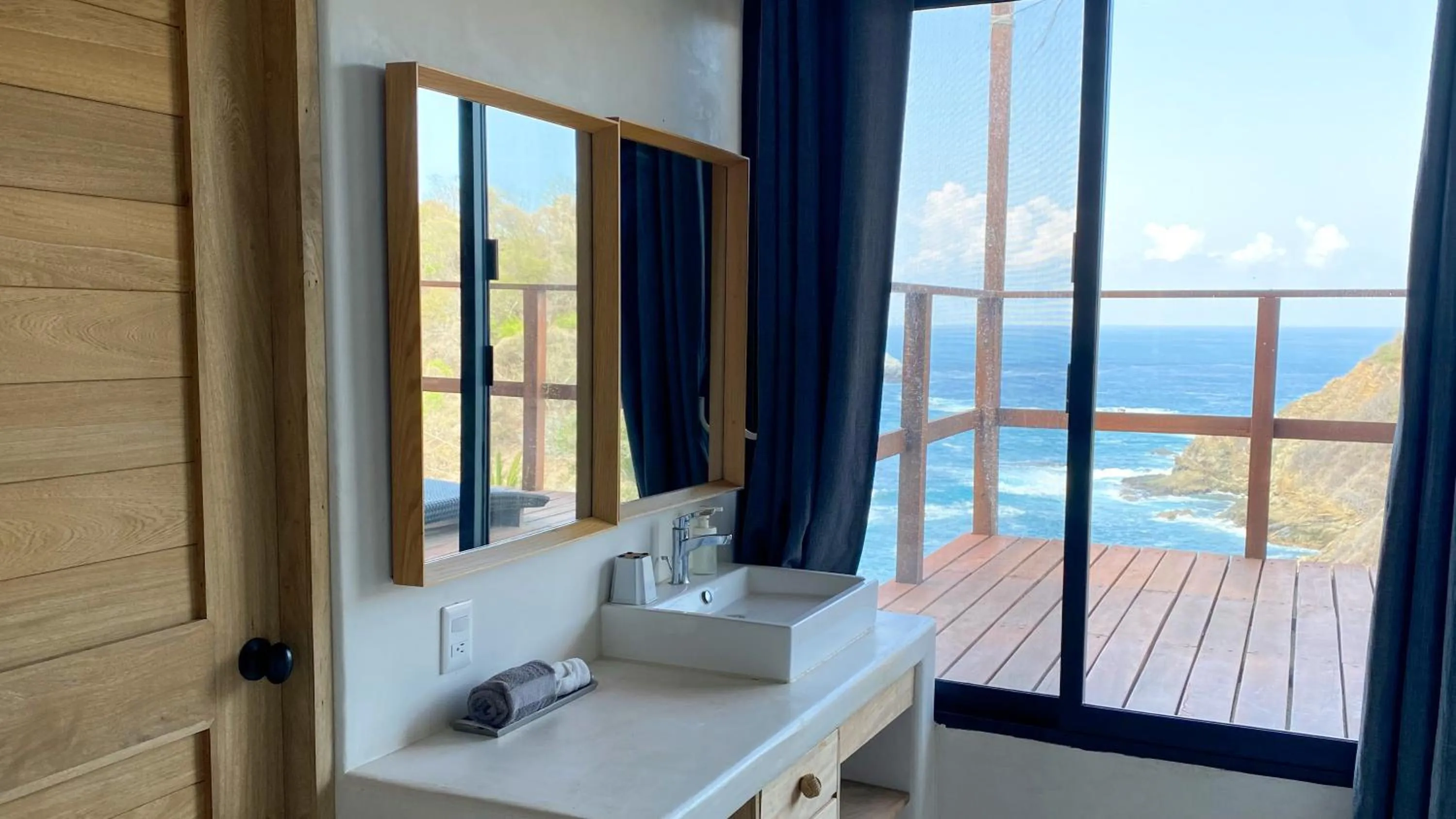 Bathroom in Villa Aikia (Adults Suites A/C)