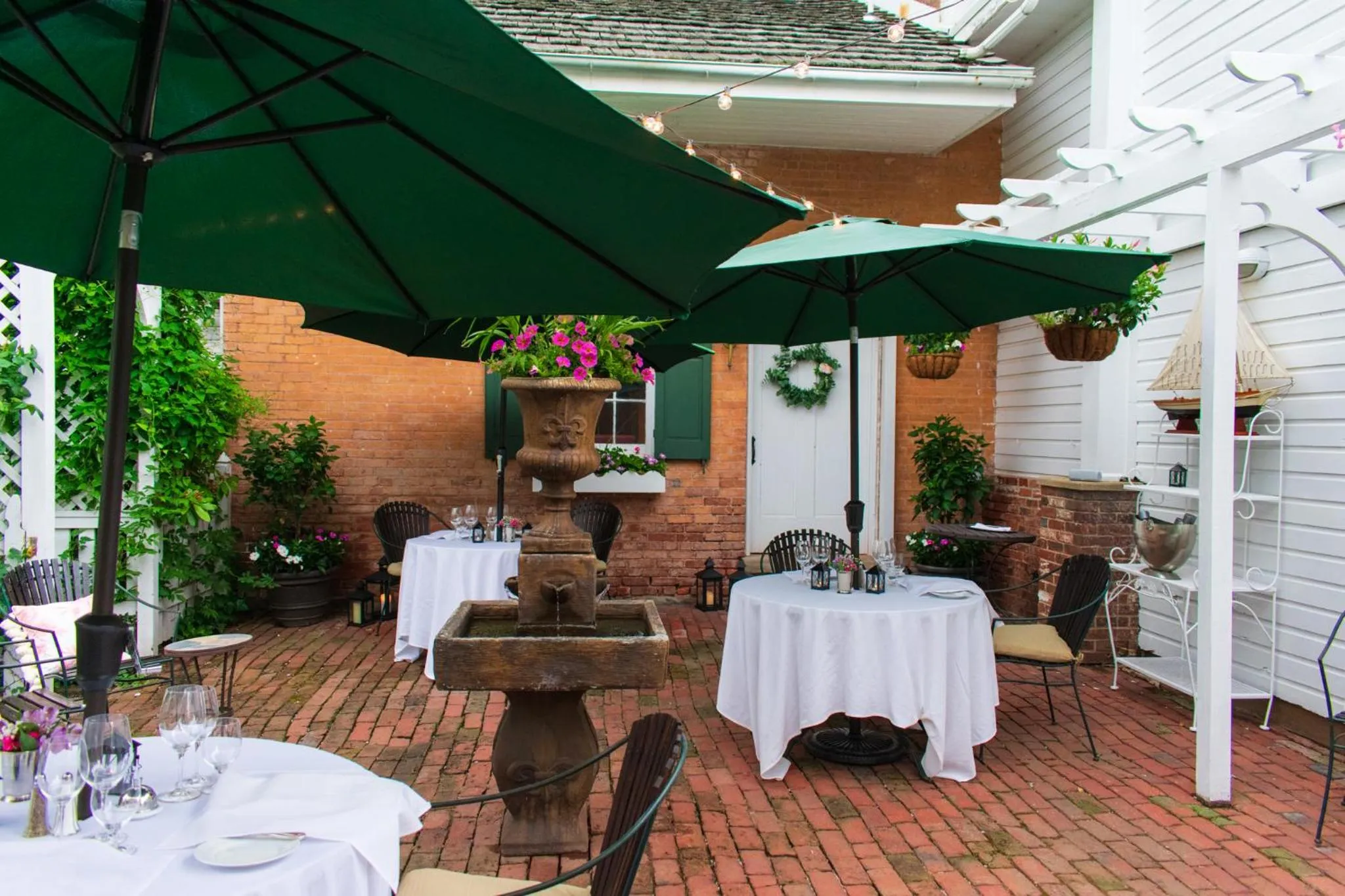 Restaurant/places to eat in Antrim 1844