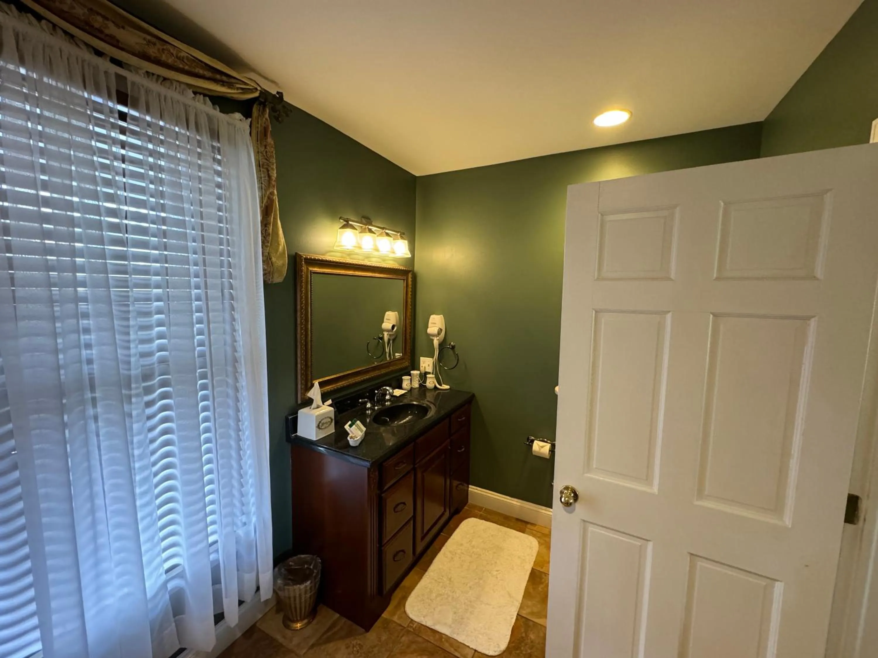 Bathroom in Antrim 1844