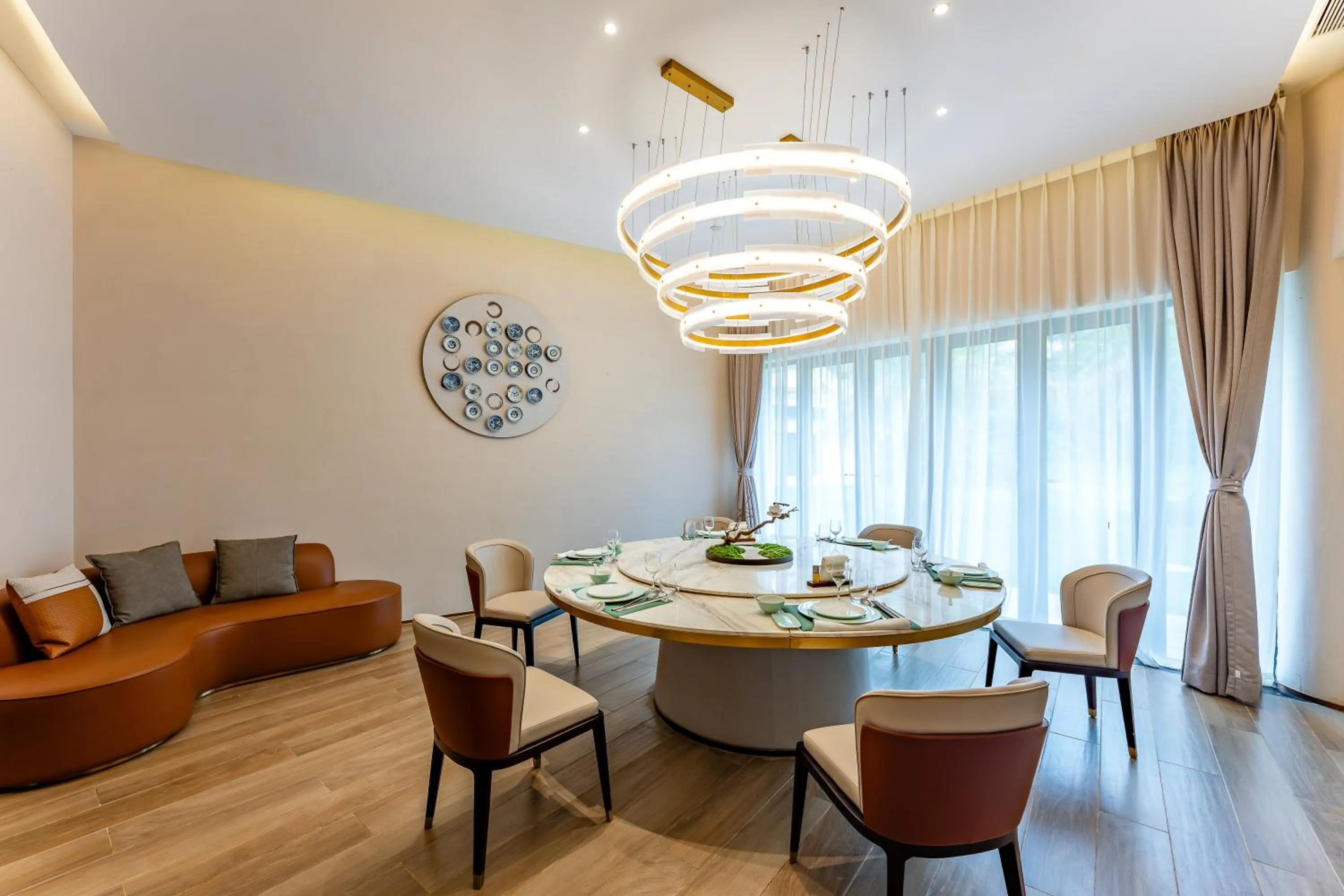 Dining area in Holiday Inn Hainan Xiangshui Bay by IHG