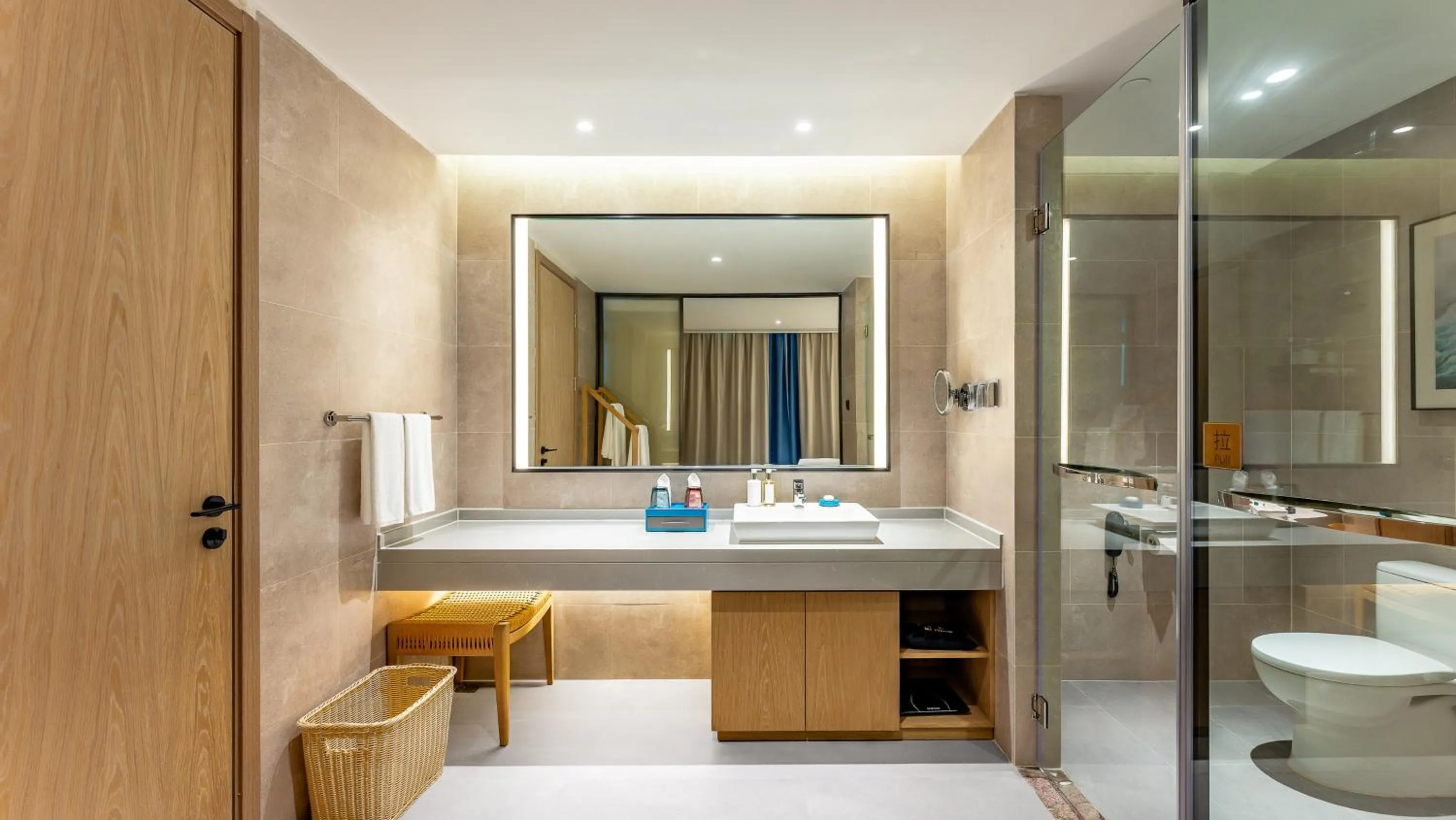 Photo of the whole room in Holiday Inn Hainan Xiangshui Bay by IHG