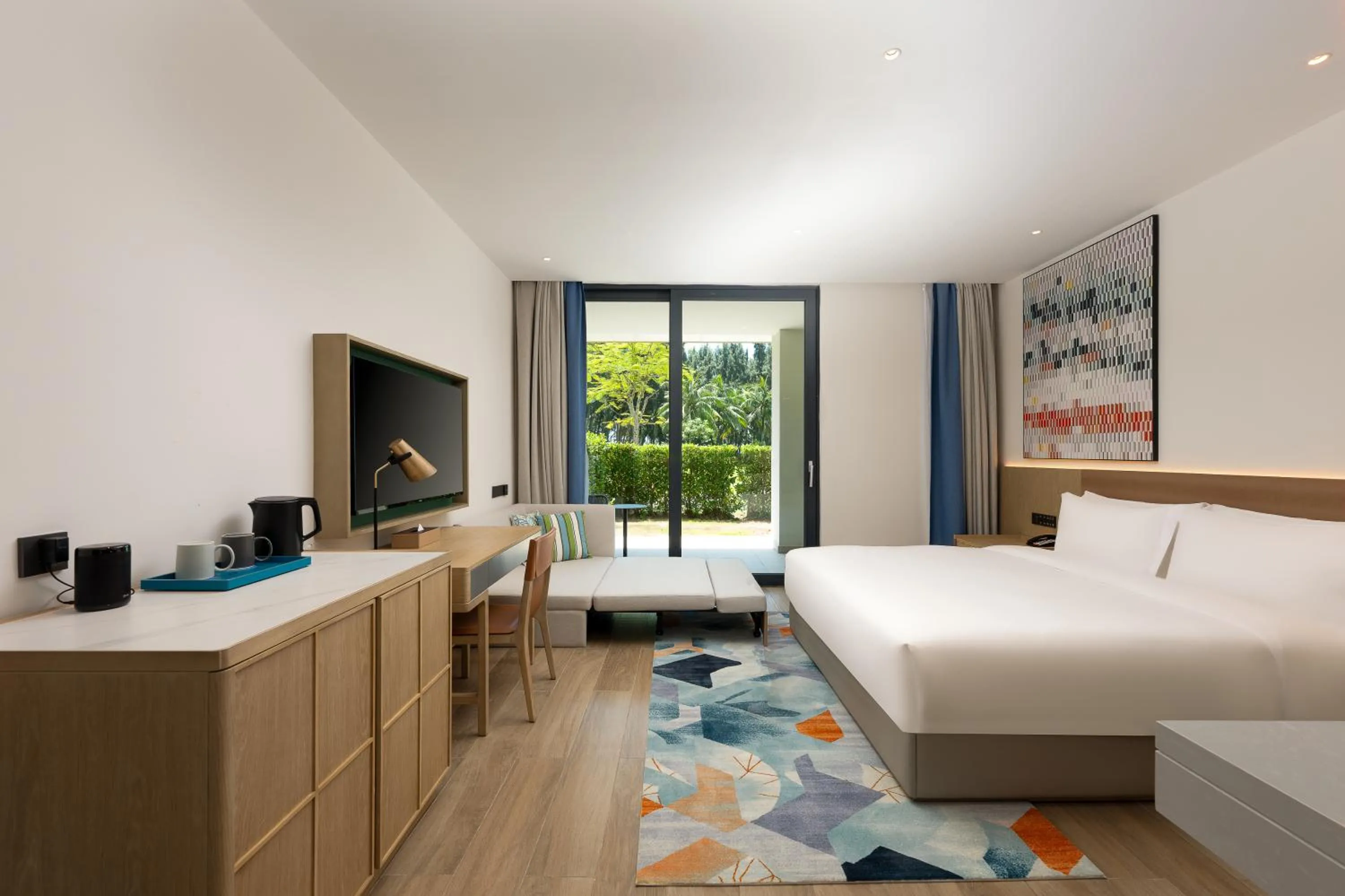 Bed in Holiday Inn Hainan Xiangshui Bay by IHG
