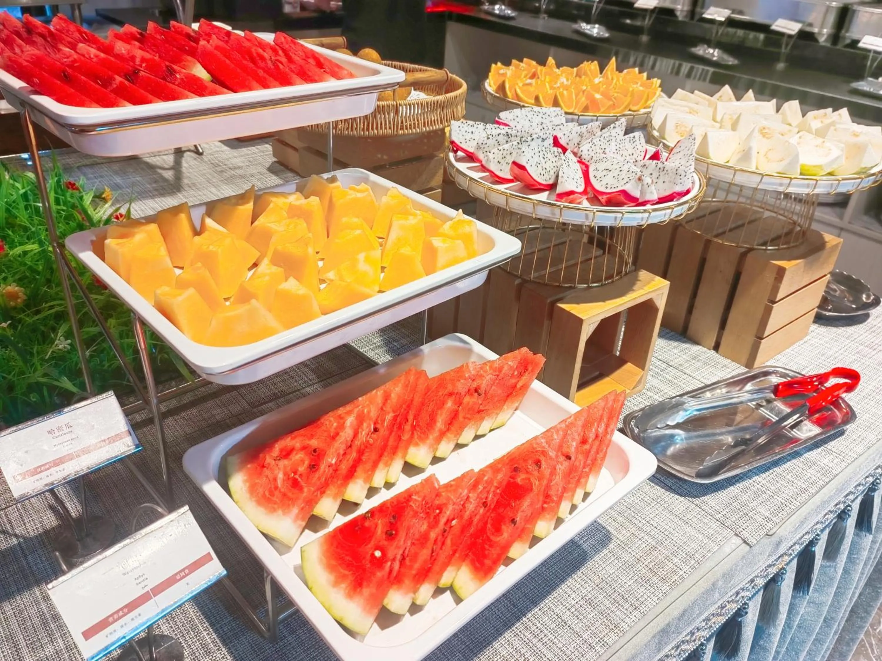 Buffet breakfast in Paco Hotel Shuiyin Road Guangzhou