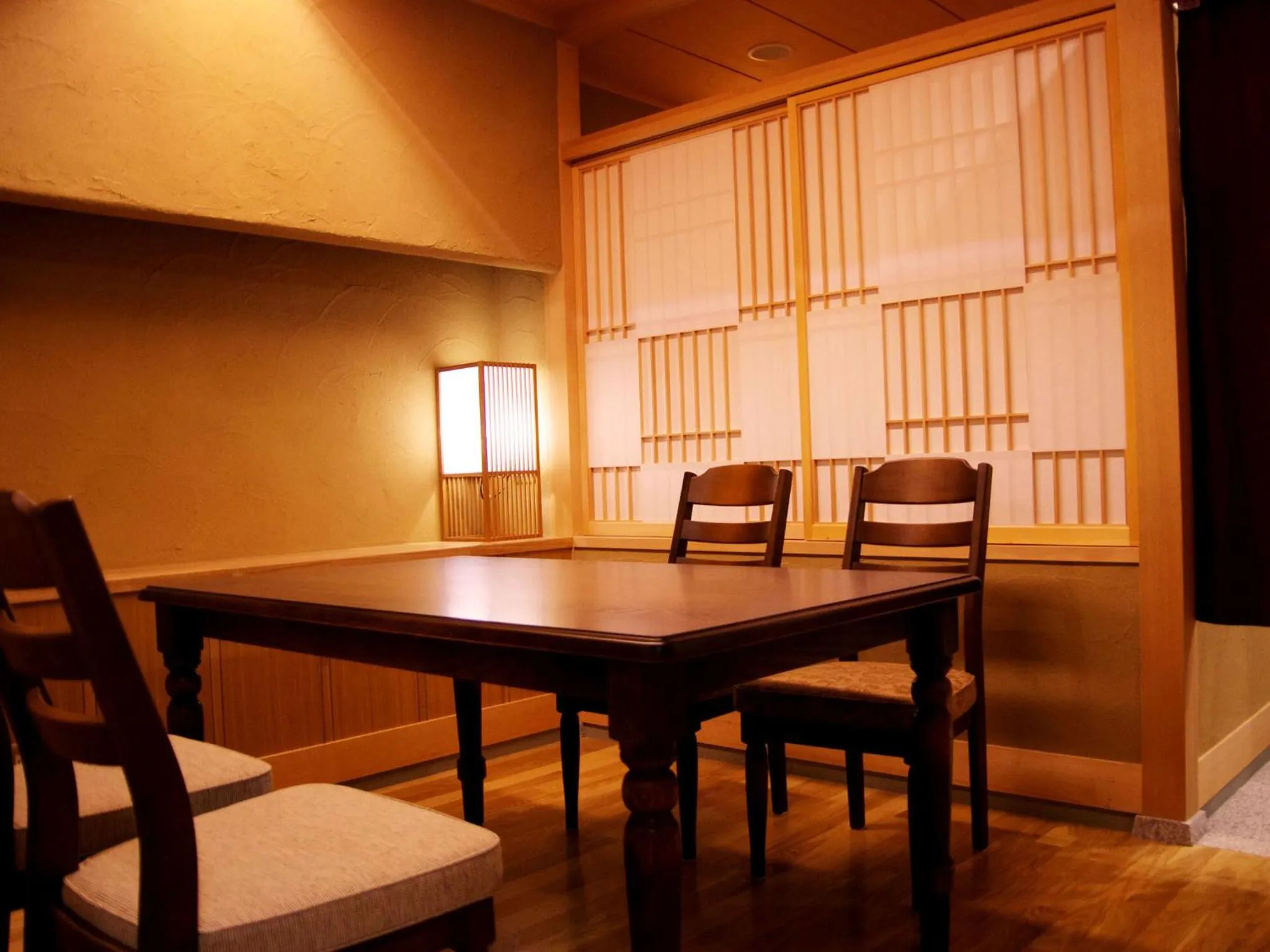 Restaurant/places to eat in Gero Onsen Yukyunohana