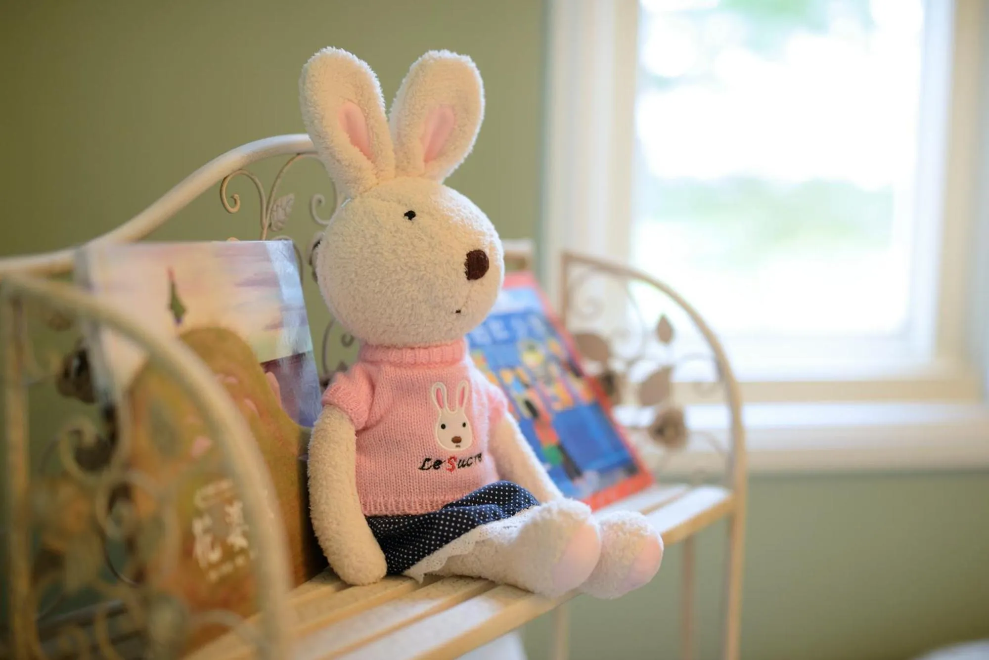 Decorative detail in Dancing Butterfly Inn Family sliding BnB