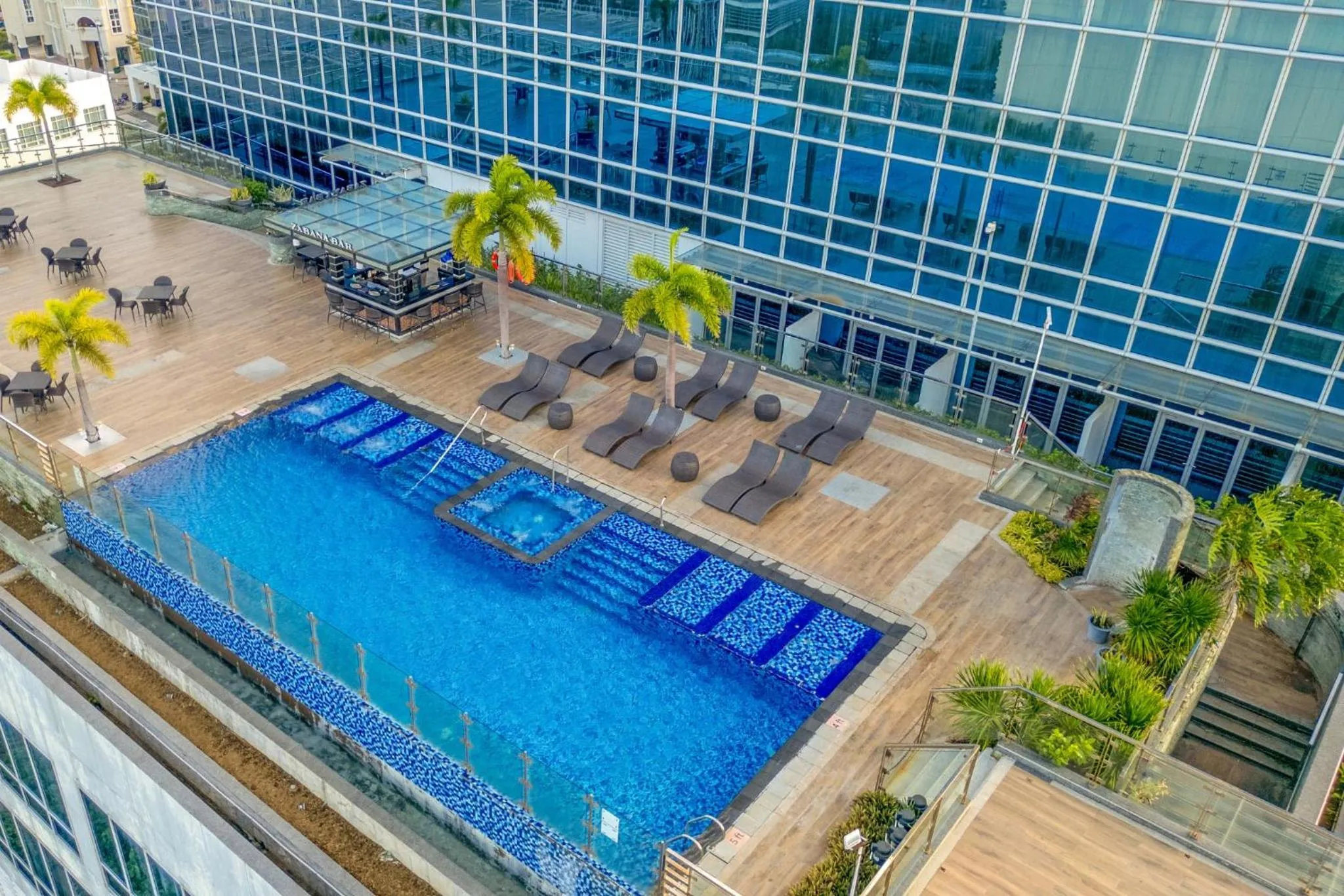 Lounge or bar in Richmonde Hotel Iloilo