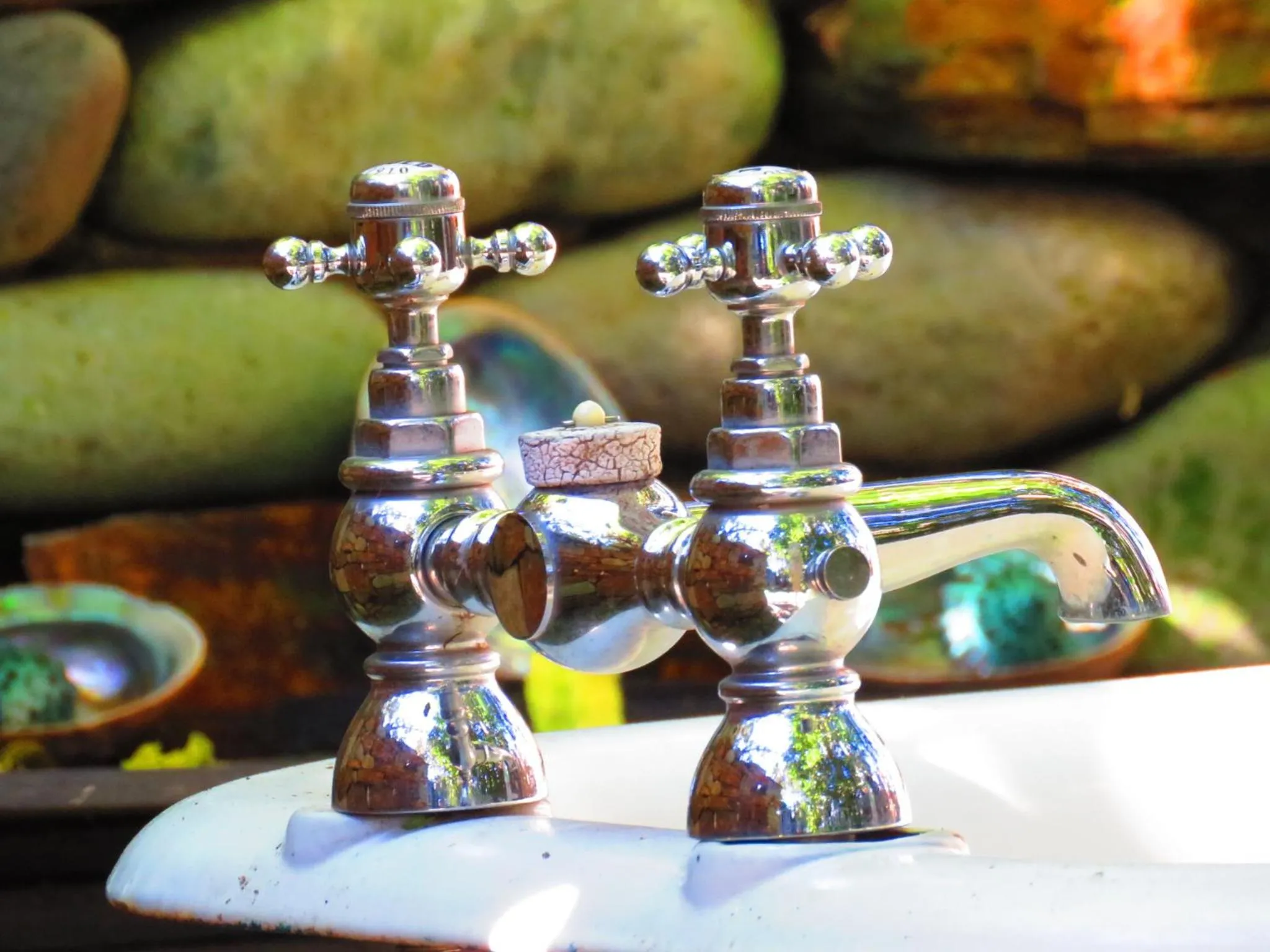 Hot Tub in Shady Rest Bed & Breakfast