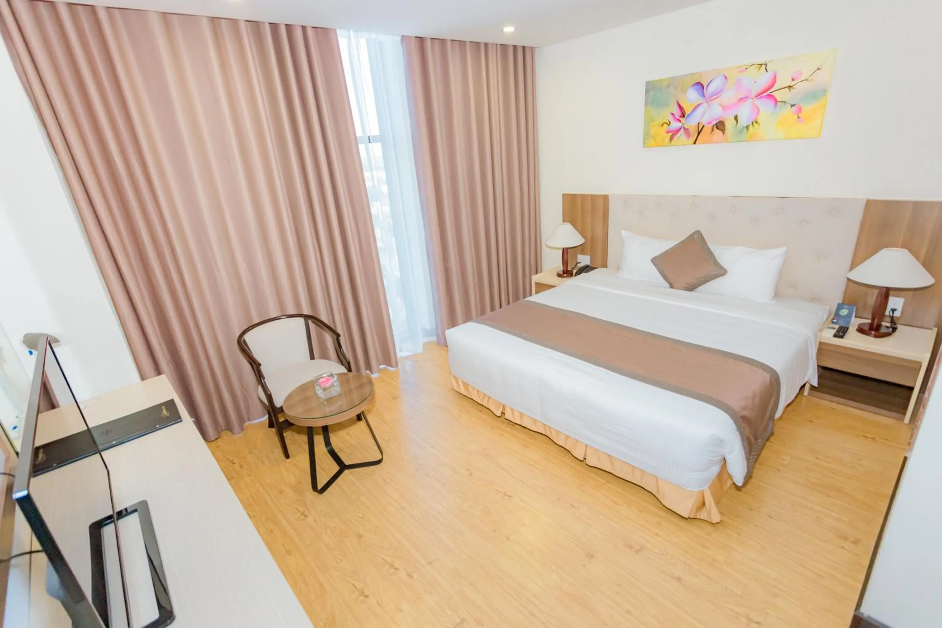 Photo of the whole room, Bed in Muong Thanh Grand Quang Nam
