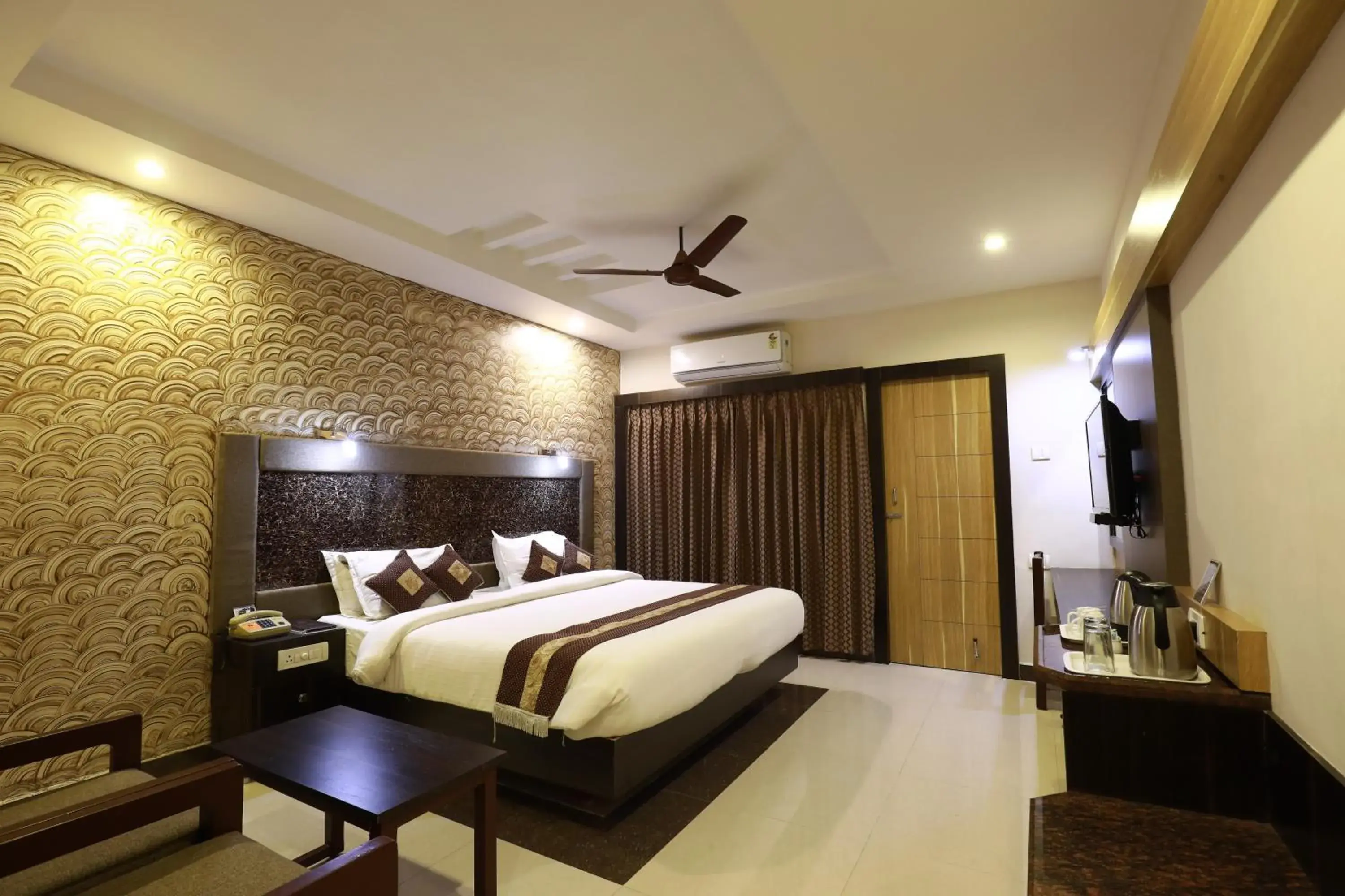 Superior Double Room in Hotel Mayas Superior Double Room in Hotel Mayas