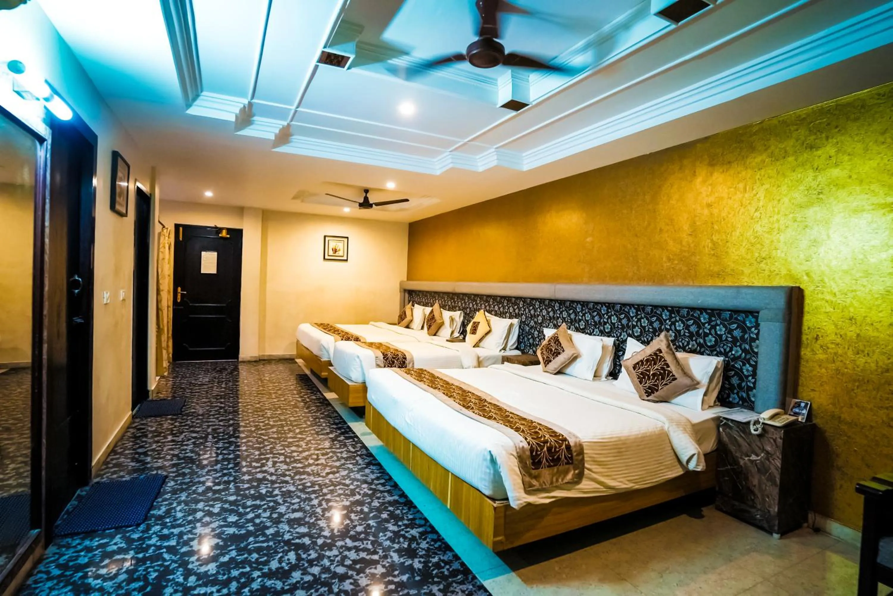 Bedroom, Bed in Hotel Mayas