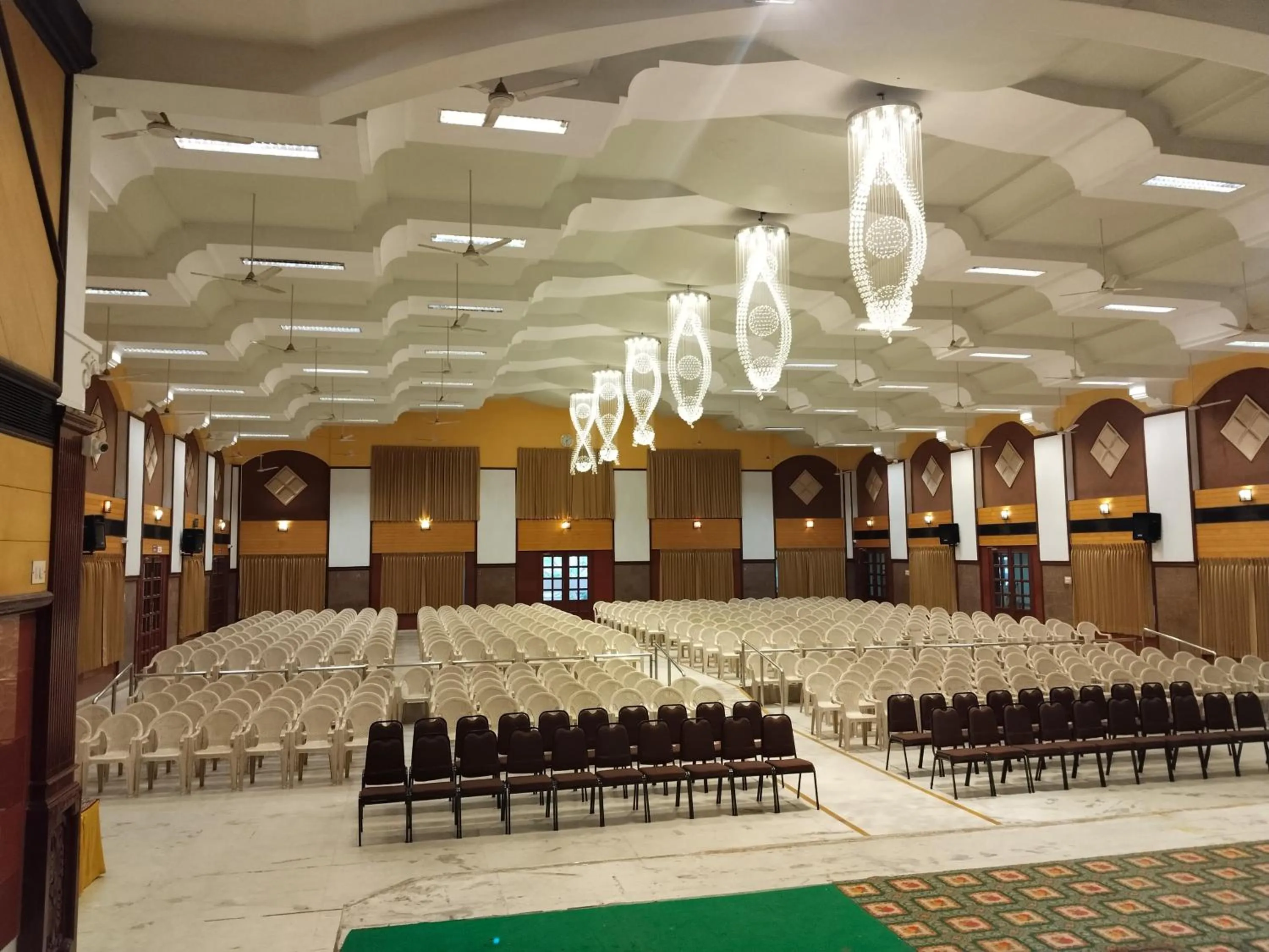 Banquet/Function facilities in Hotel Mayas