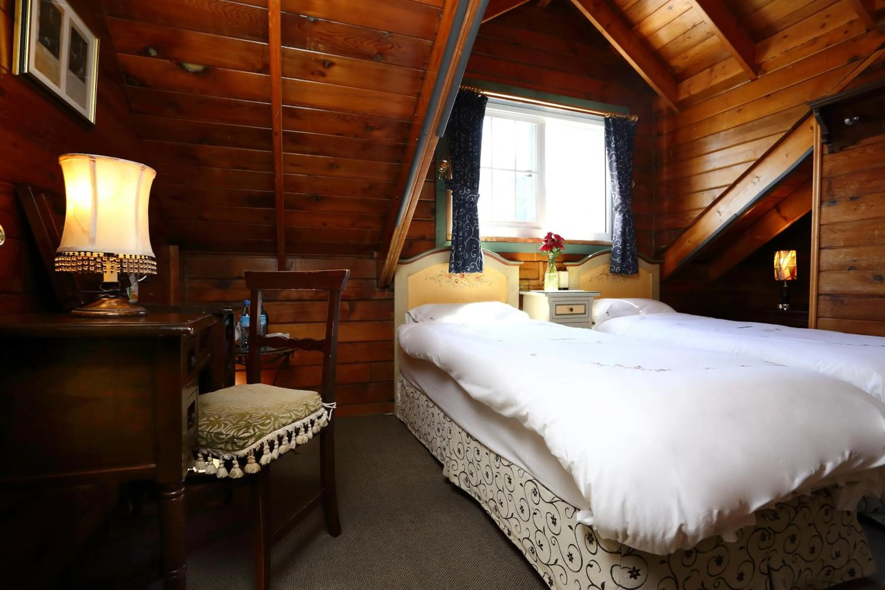 Bed in Cingjing Hanging Garden & Resort