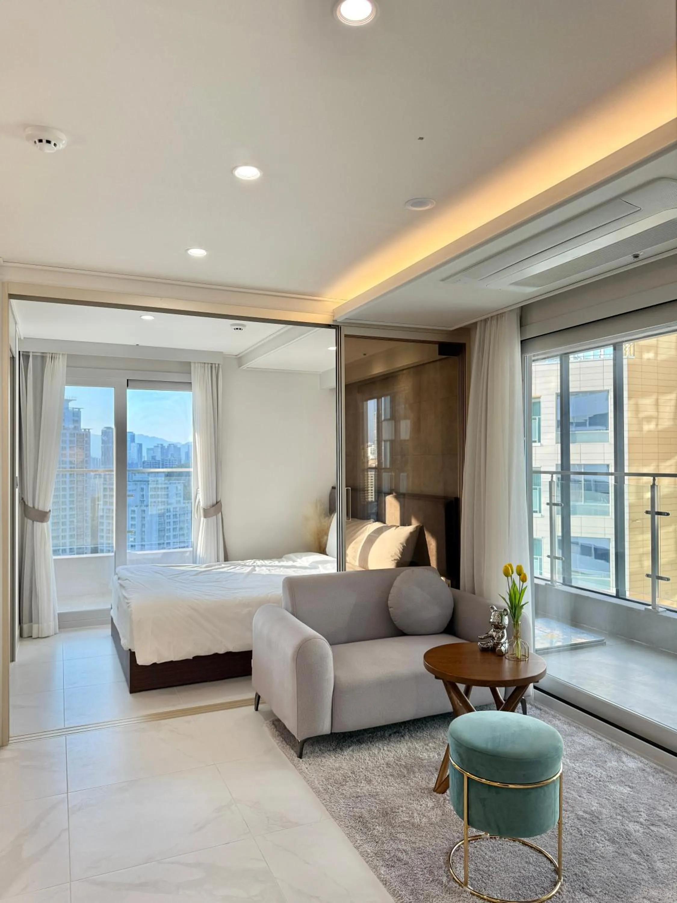 Bed in Raviens Maison de Hotel