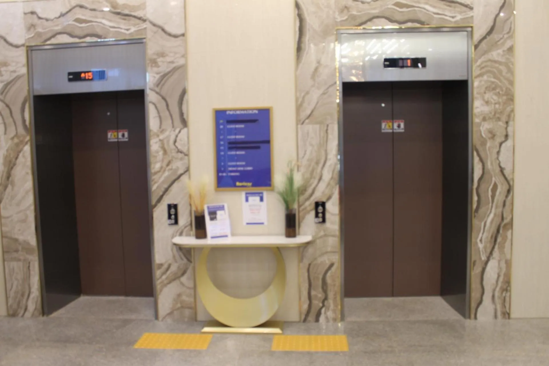 Raviens Maison de Hotel