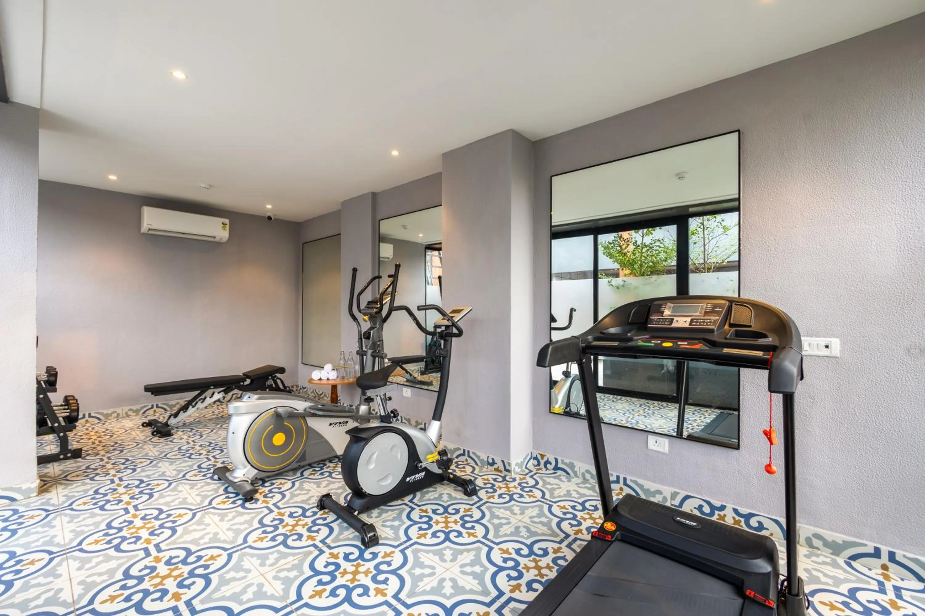 Fitness centre/facilities in Saltstayz Autograph - Advant & Sector 144