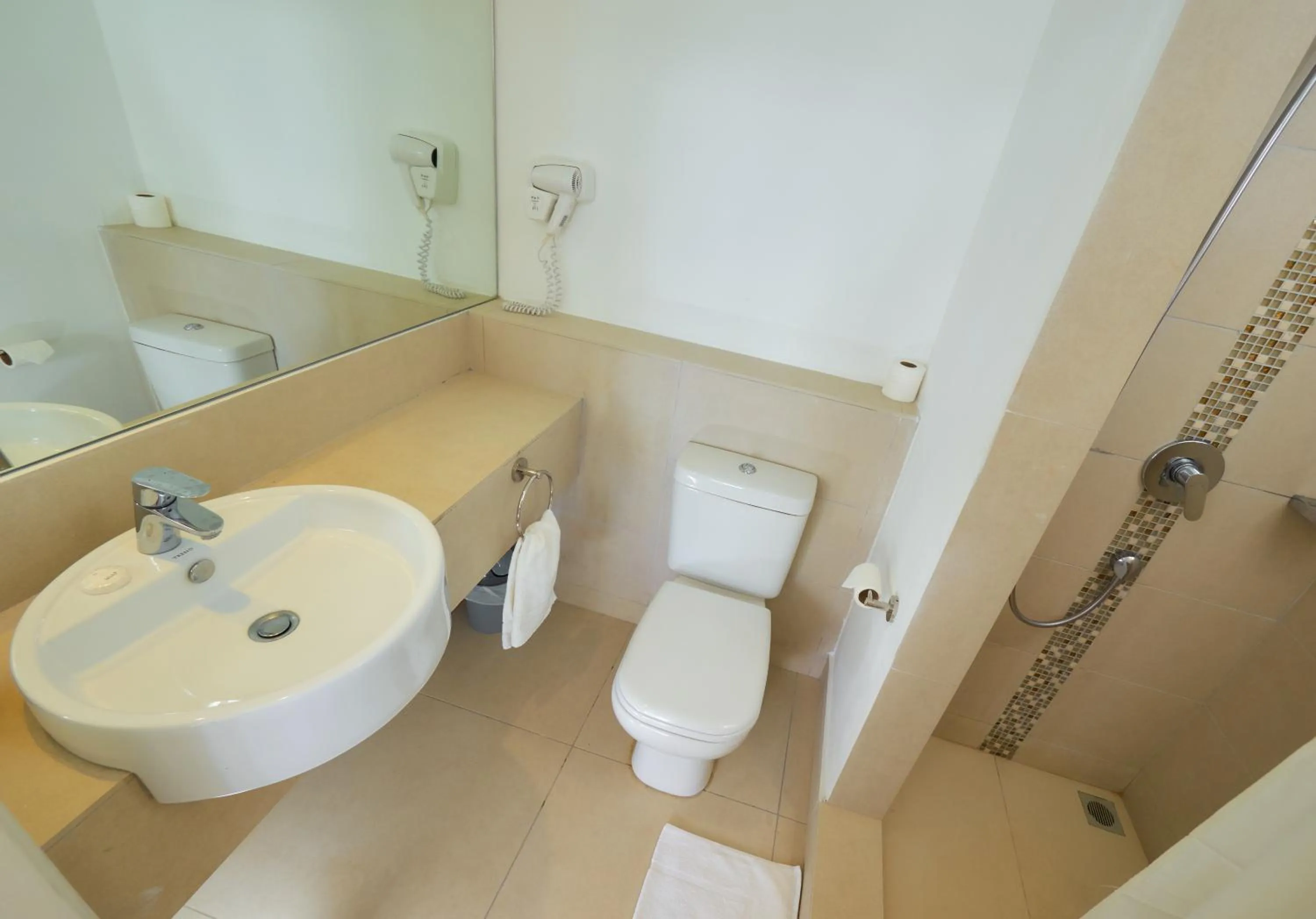 Shower in Le Beachclub