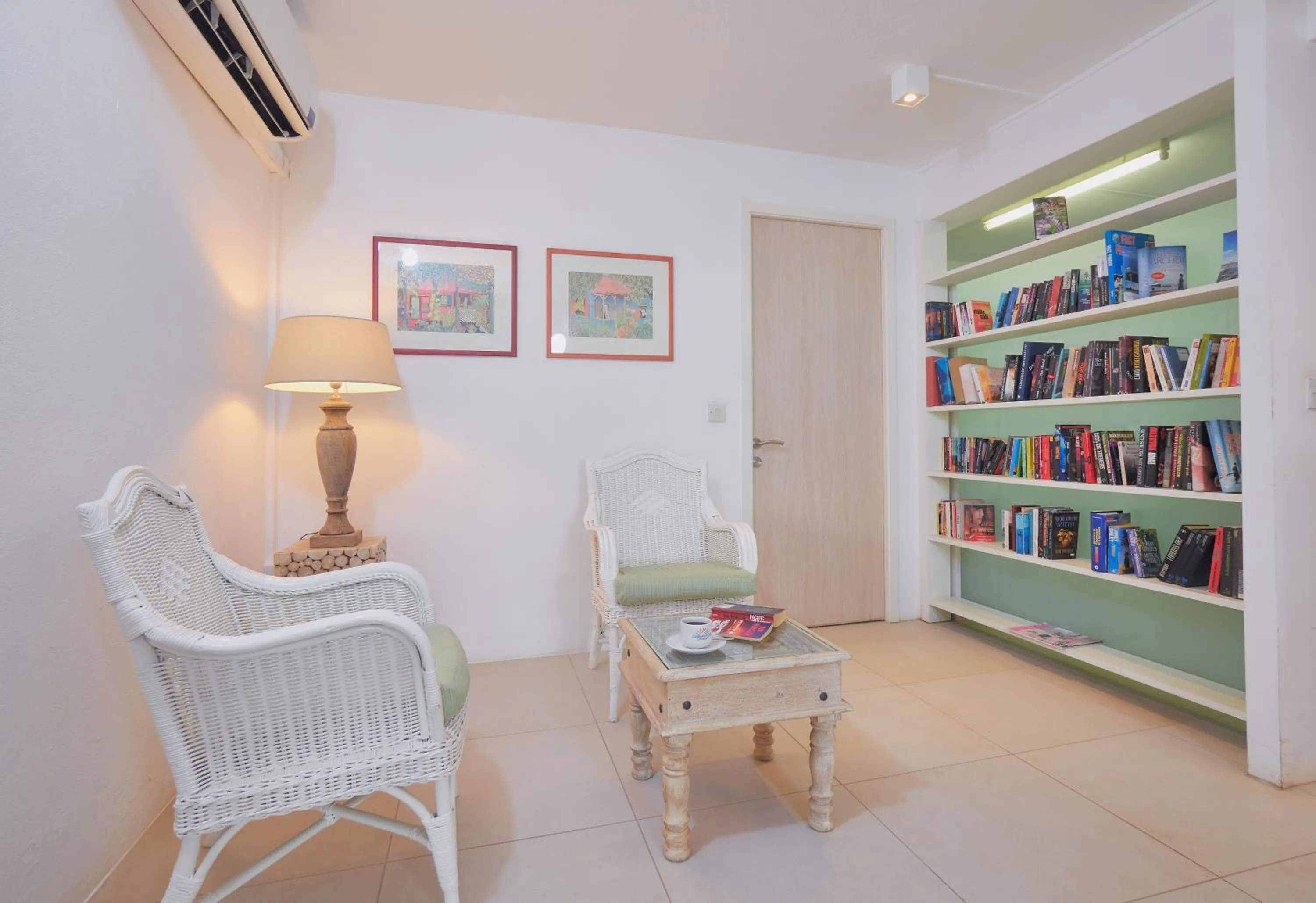 Library in Le Beachclub