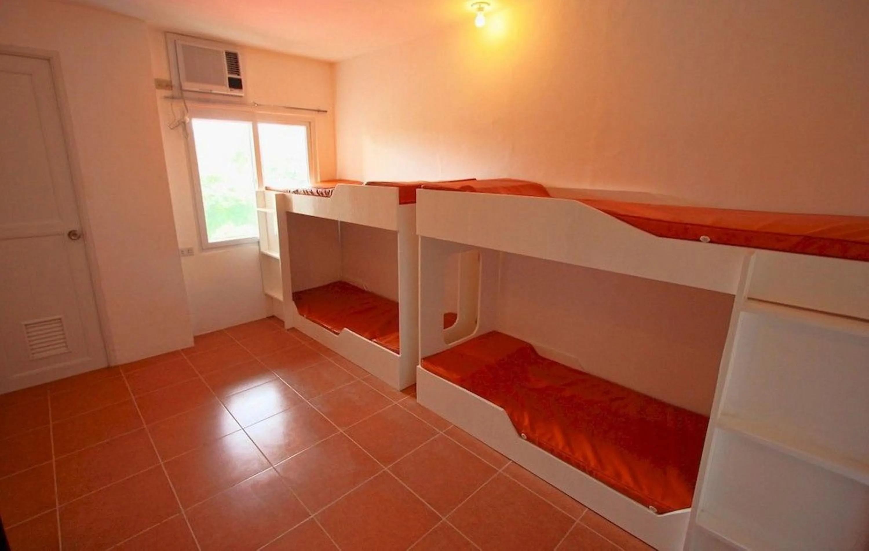 bunk bed in Travelbee Heritage Inn