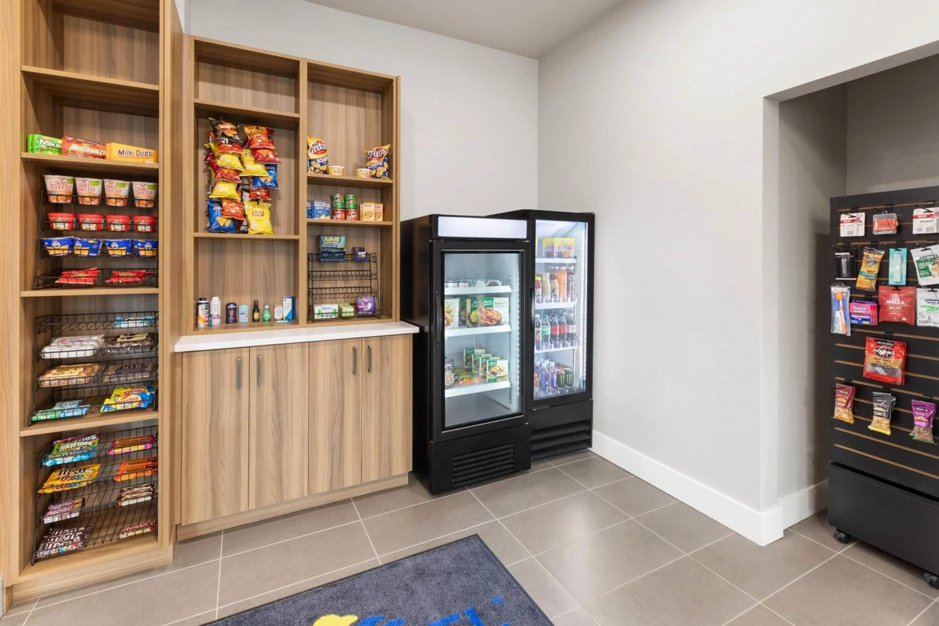 Food and drinks in Microtel Inn & Suites by Wyndham Tooele