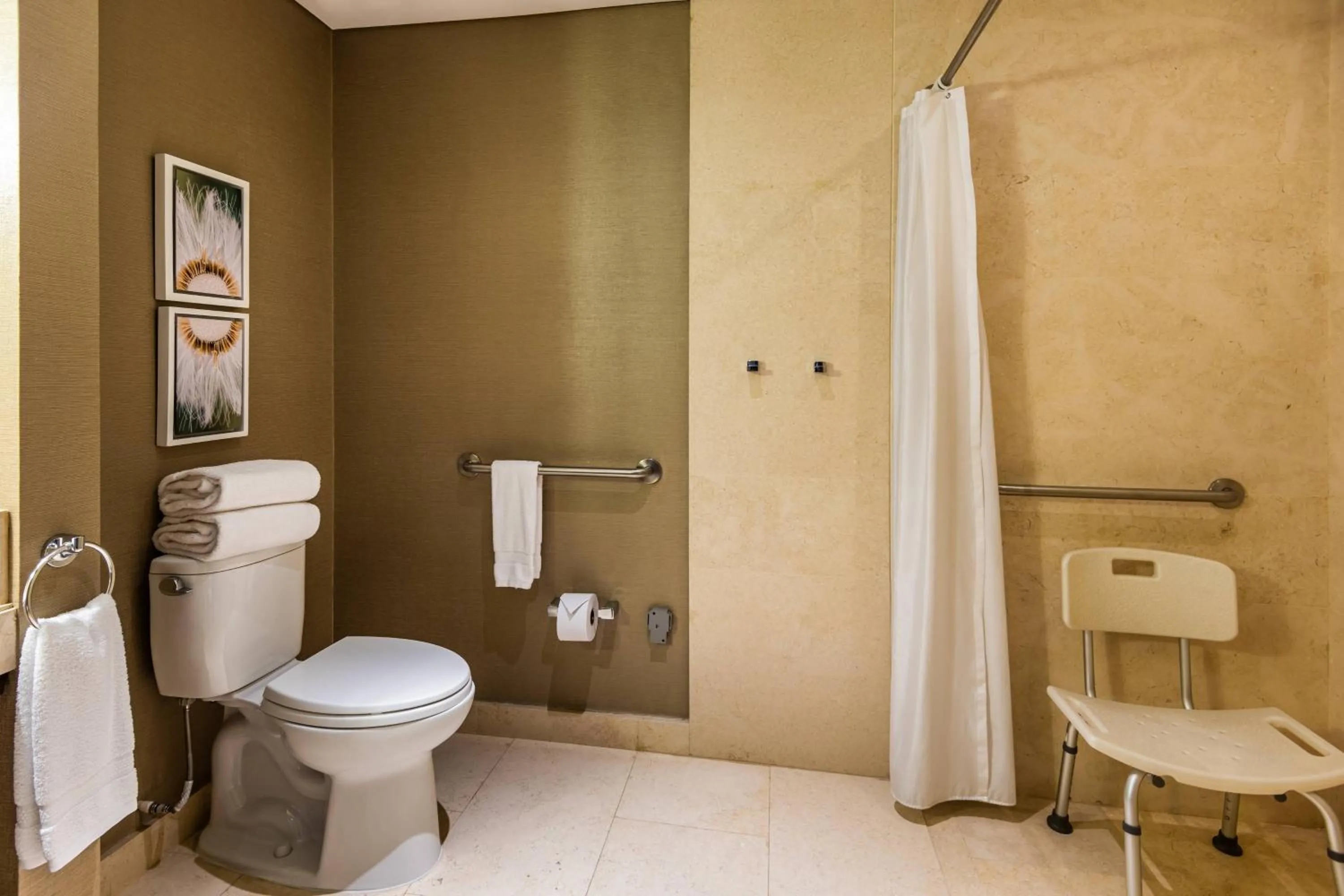 Bathroom in Courtyard by Marriott Bogota Airport