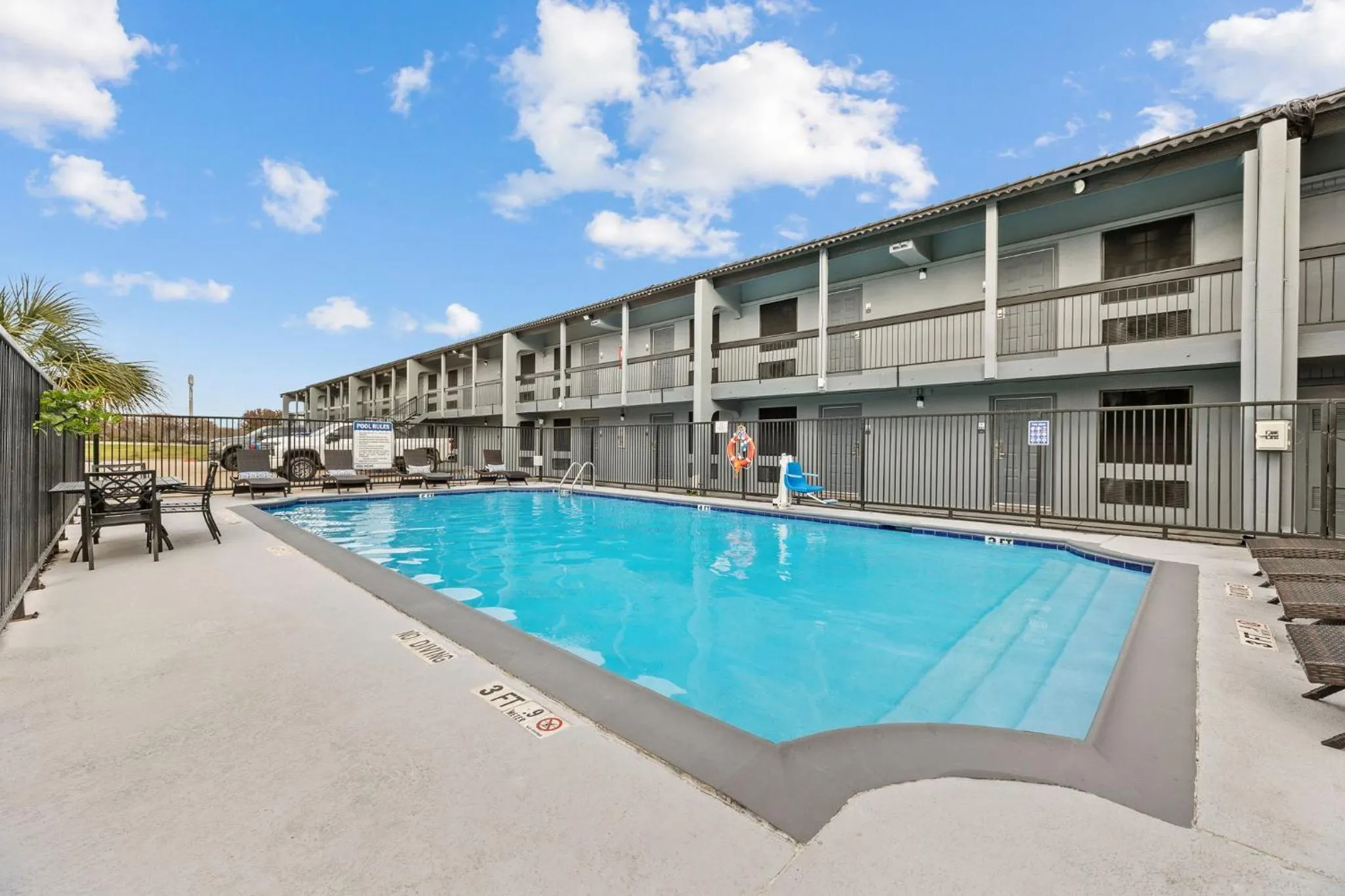 Super 8 by Wyndham Texas City