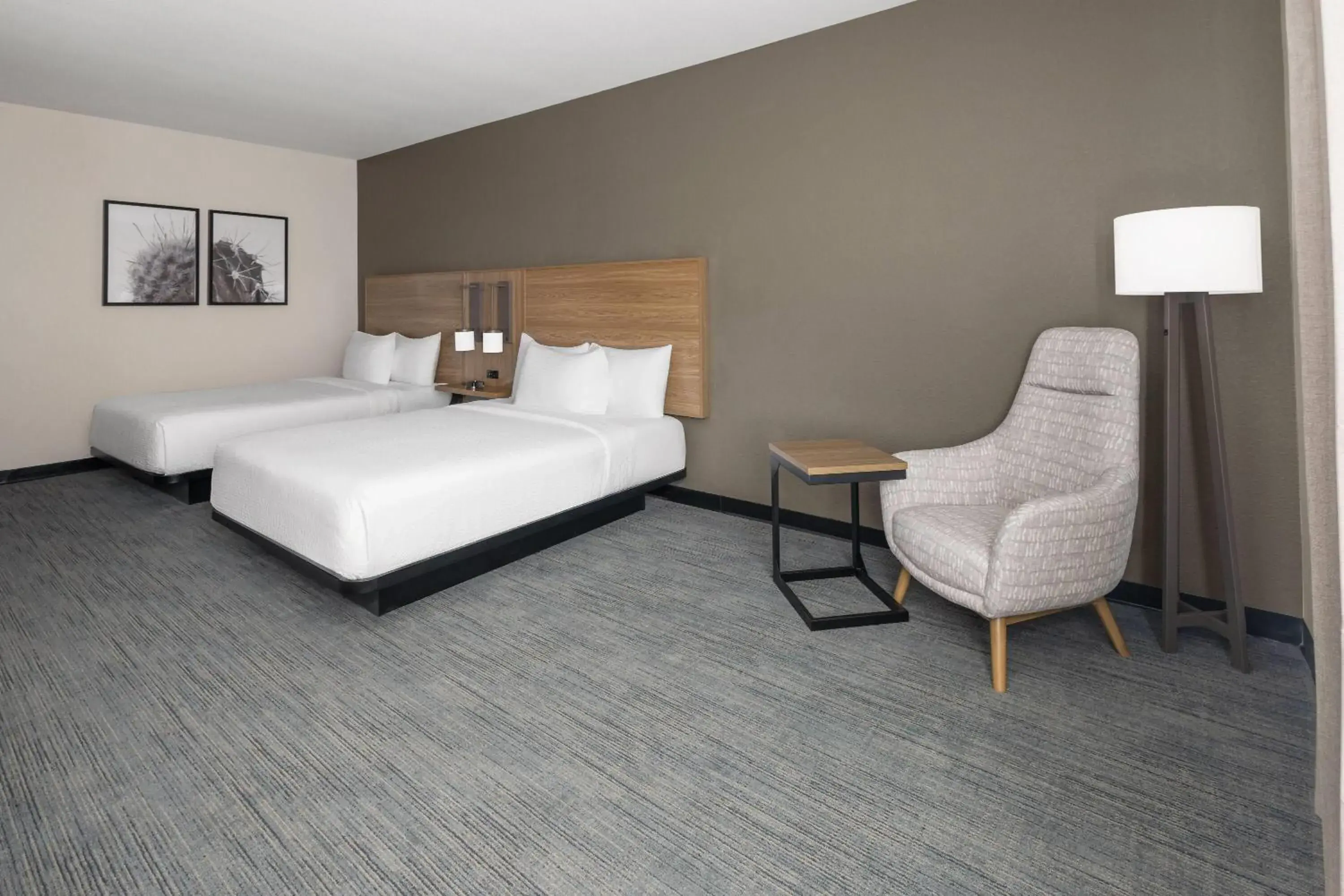 Queen Room with Two Queen Beds and Roll-in Shower - Mobility Accessible/Non-Smoking in La Quinta Inn & Suites by Wyndham Phoenix West Glendale Queen Room with Two Queen Beds and Roll-in Shower - Mobility Accessible/Non-Smoking in La Quinta Inn & Suites by Wyndham Phoenix West Glendale