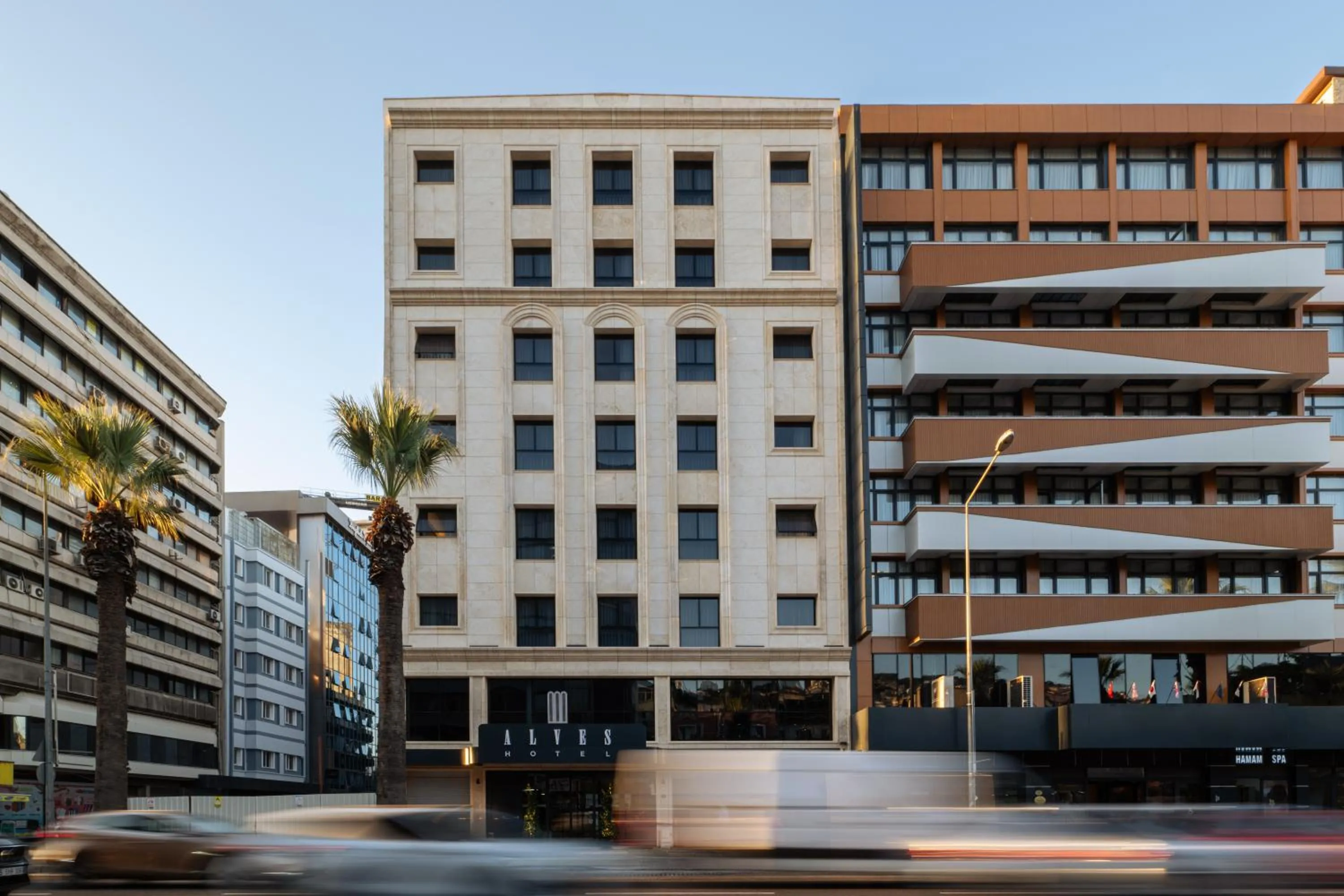 Property building in Alves Hotel